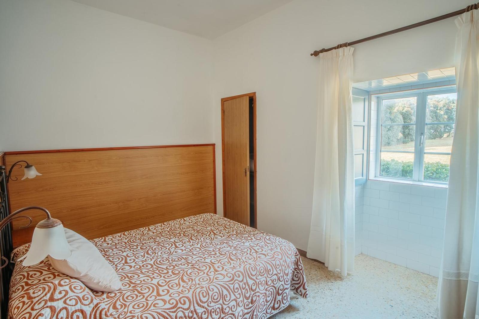 Three-Bedroom Apartment photo 2