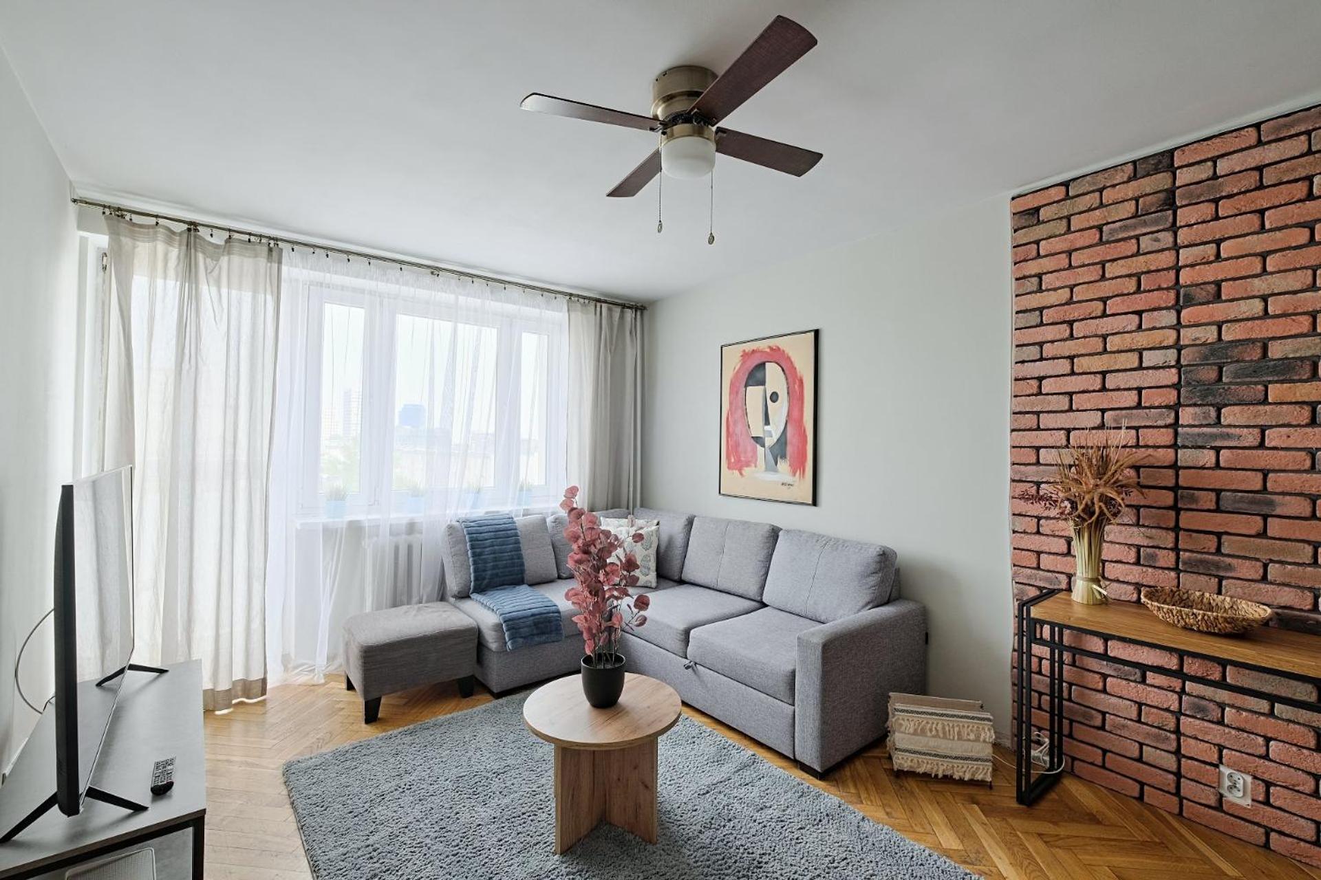Apartment with Terrace photo 2