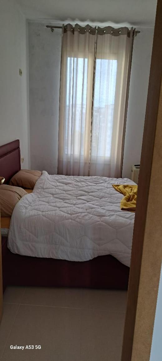 Three-Bedroom Apartment photo 2