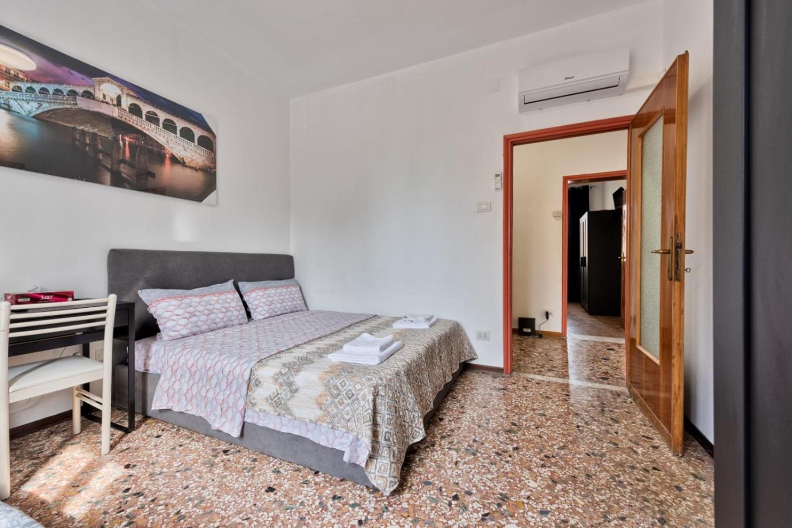 Basic Triple Room photo 2