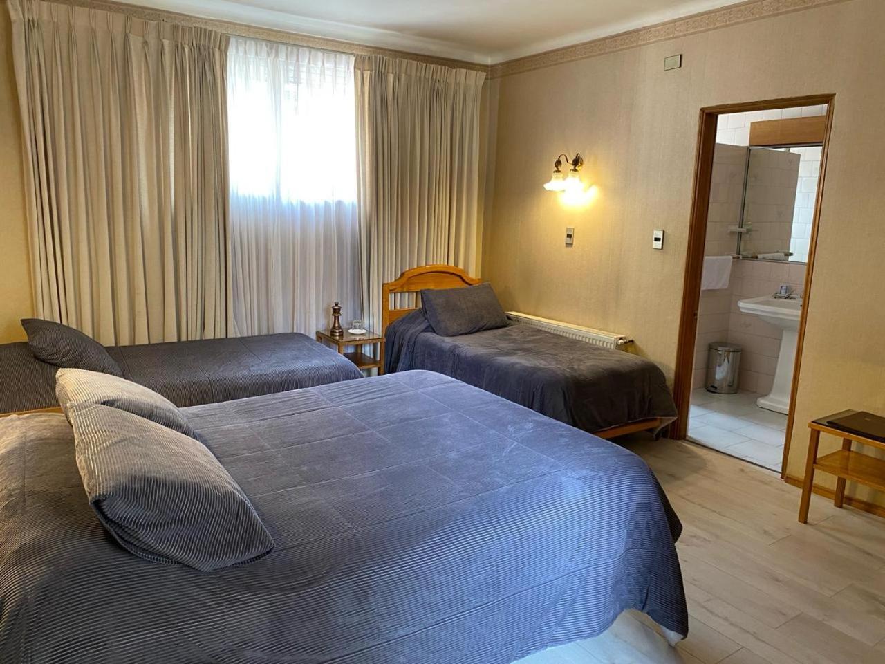 Twin Room photo 2