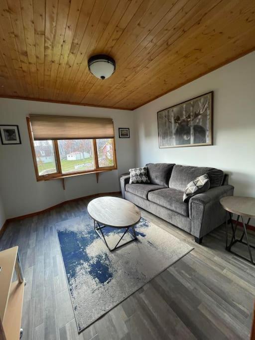 One-Bedroom House photo 2