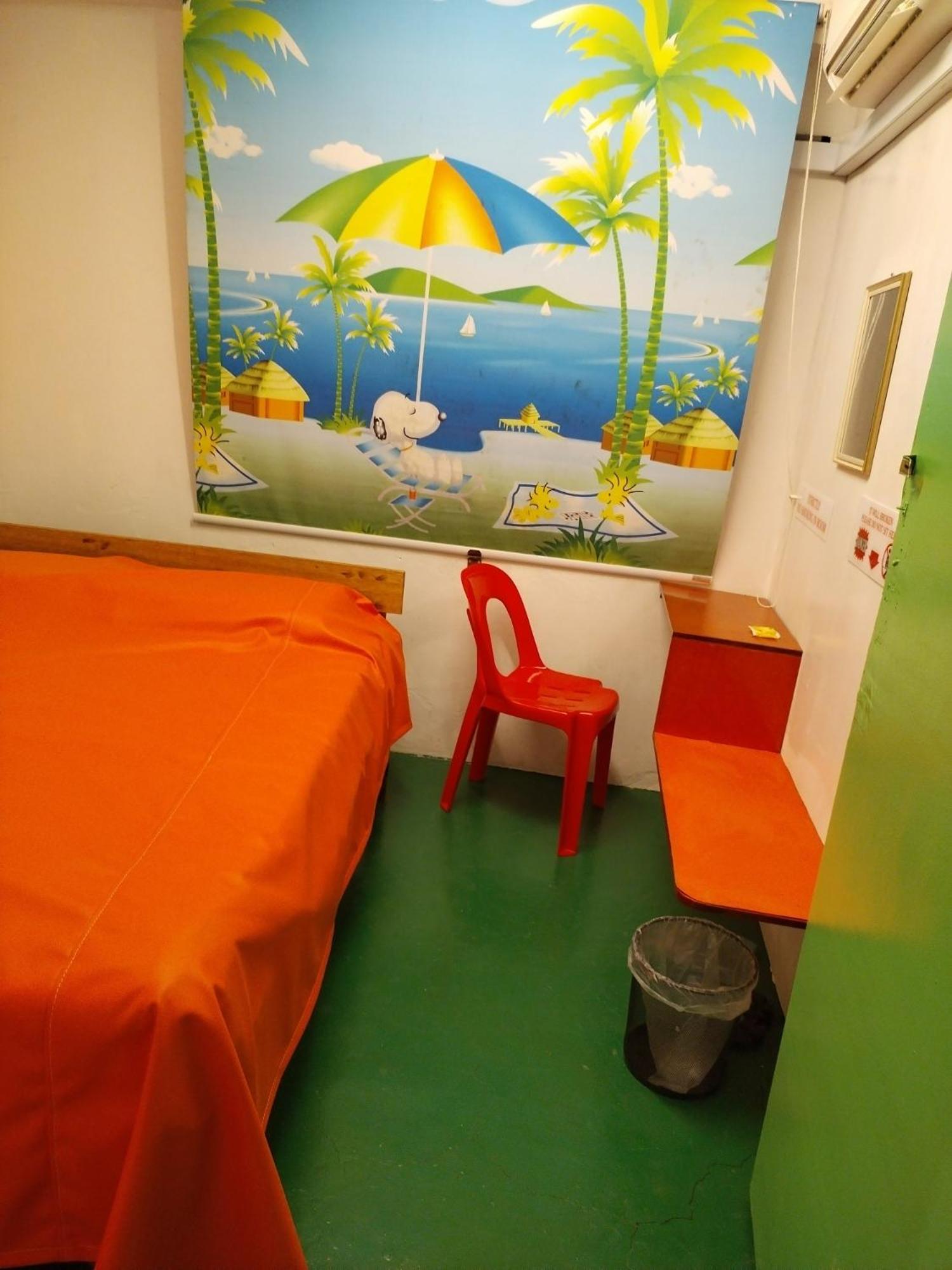 Economy Triple Room with Shared Bathroom photo 1