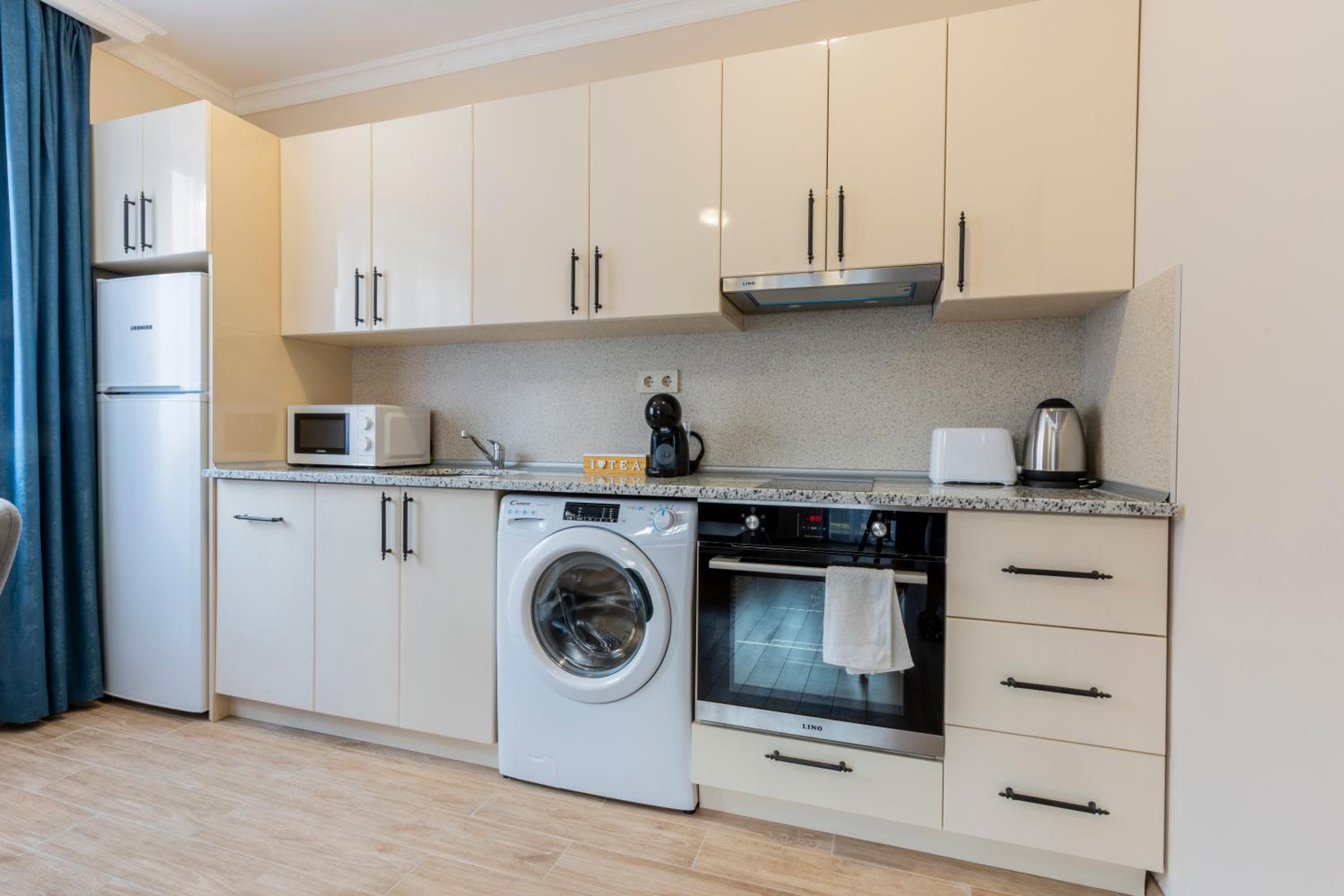 Superior One-Bedroom Apartment with Balcony