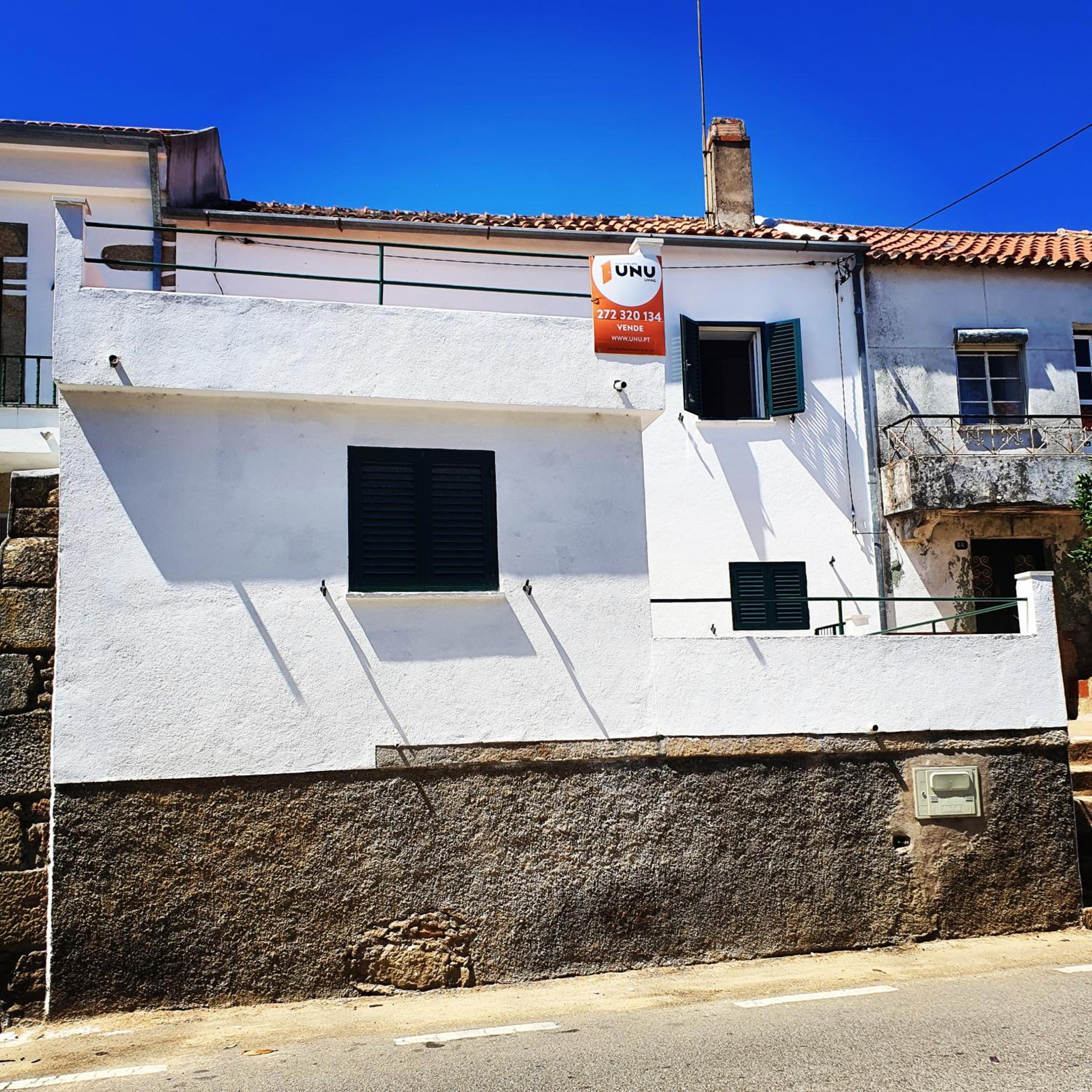 One-Bedroom House photo 2