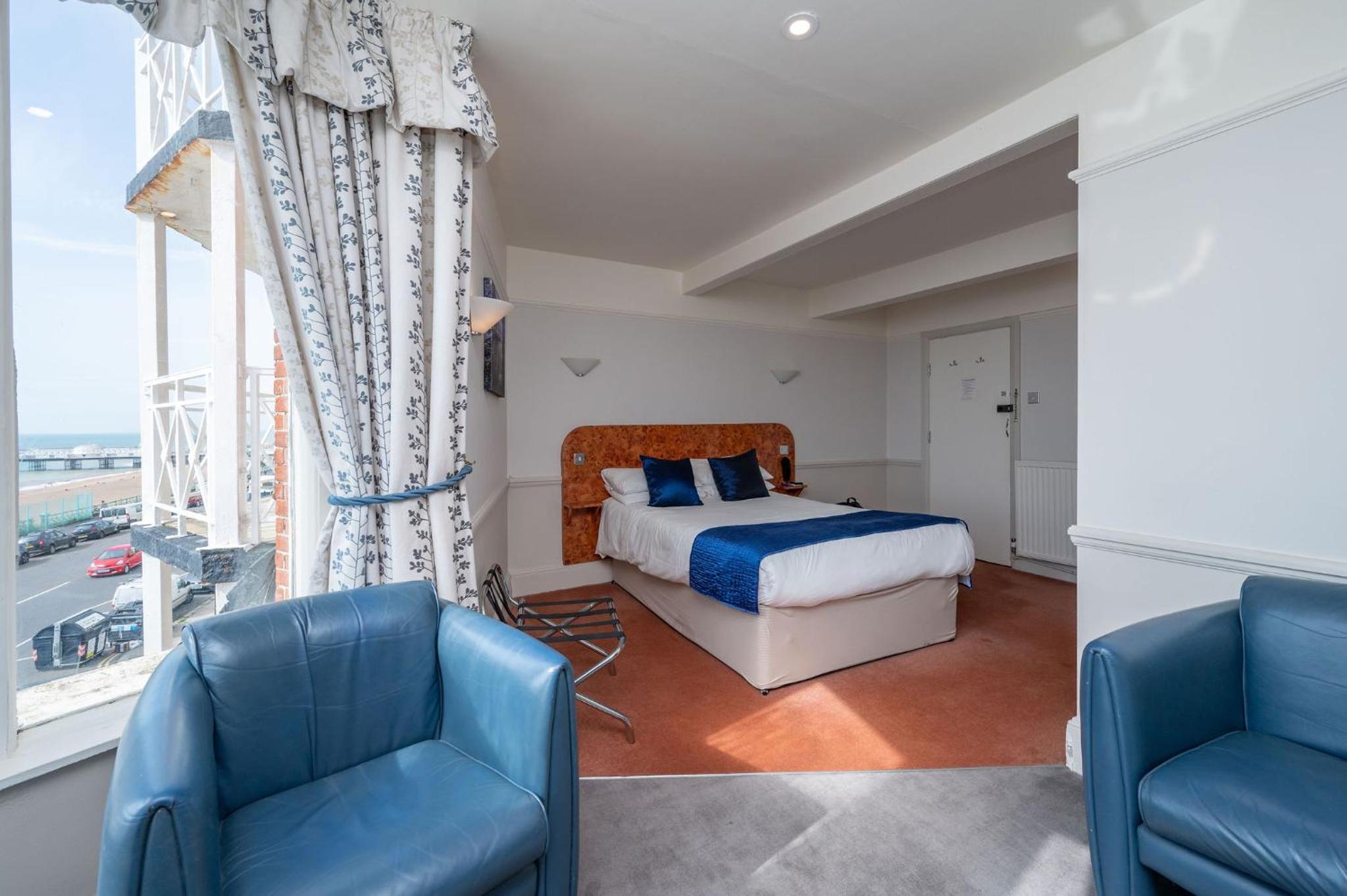 Superior Double Room with Sea View - Photo 2