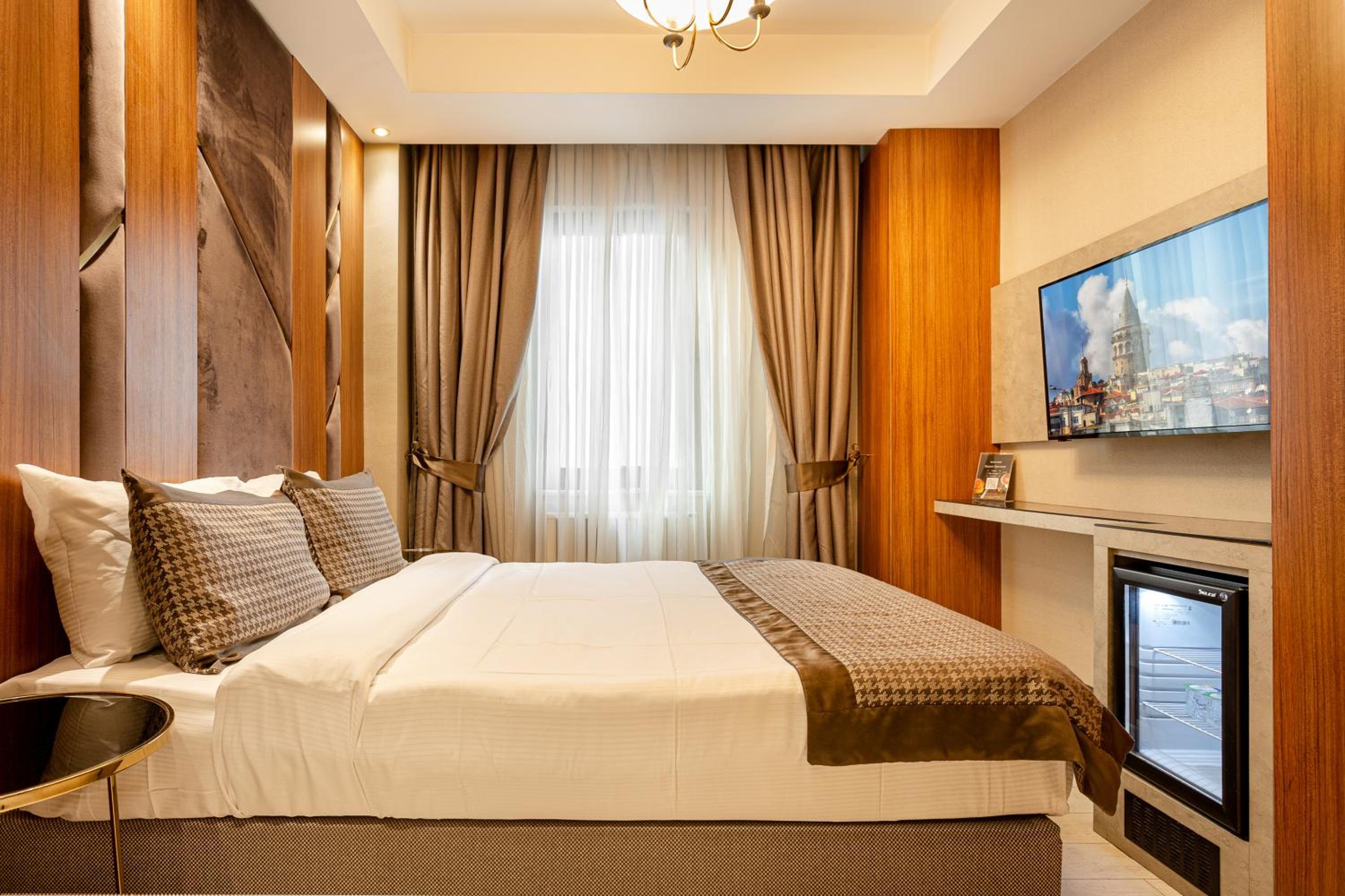 Economy Double Room photo 2