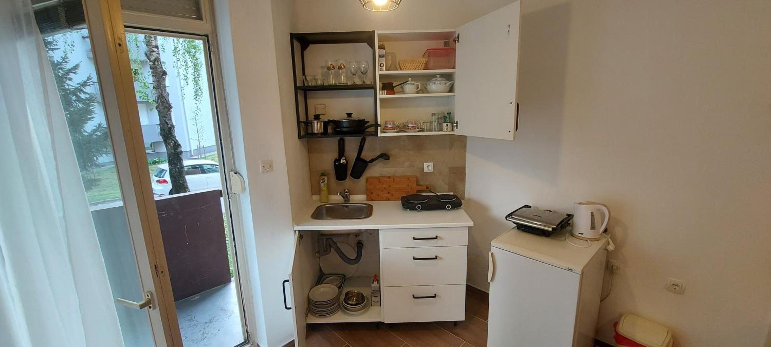 One-Bedroom Apartment with Balcony photo 2