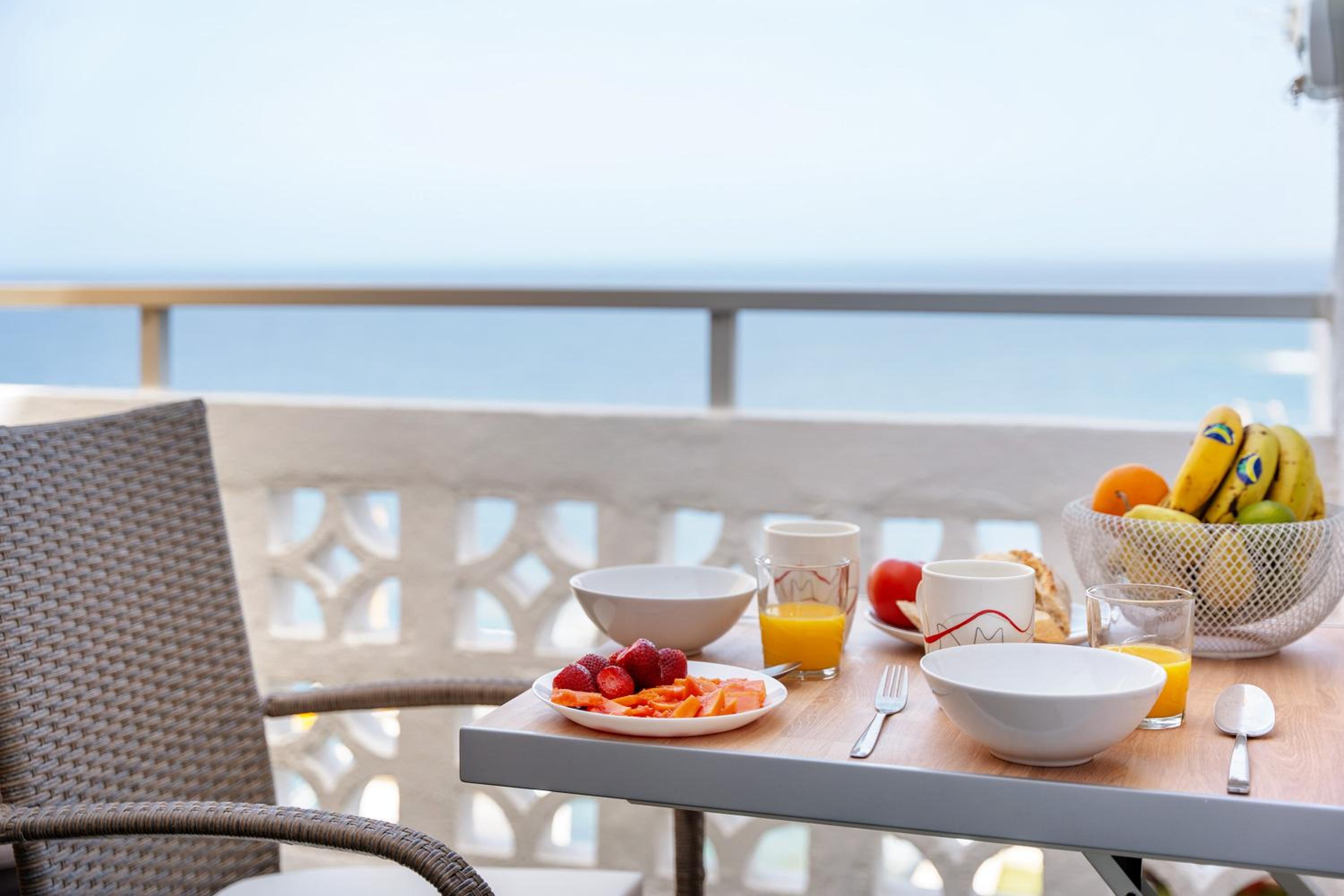 Studio Apartment with Sea View photo 2