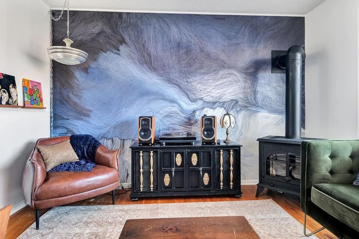 Family Room photo 1