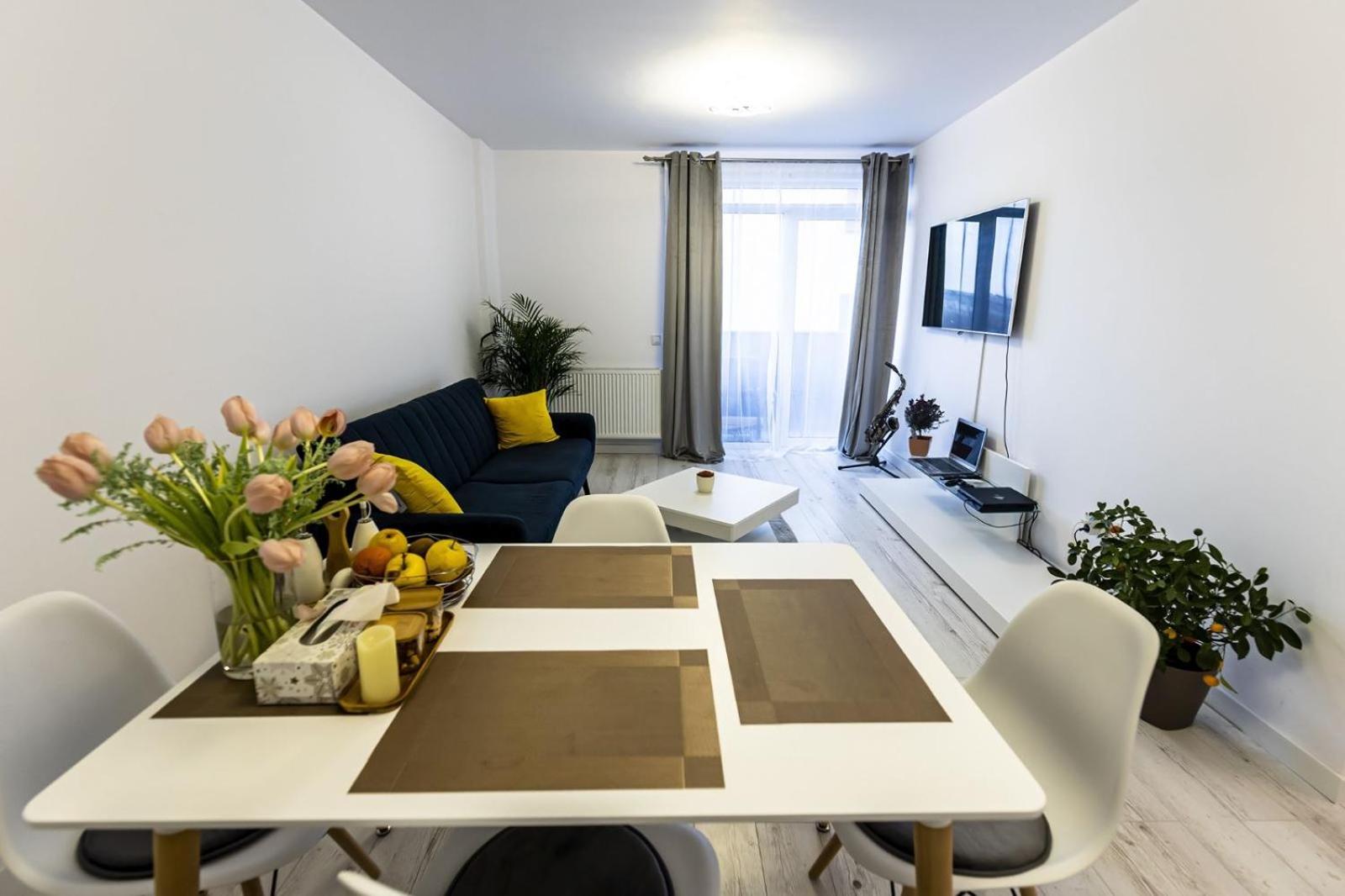One-Bedroom Apartment with Balcony photo 2