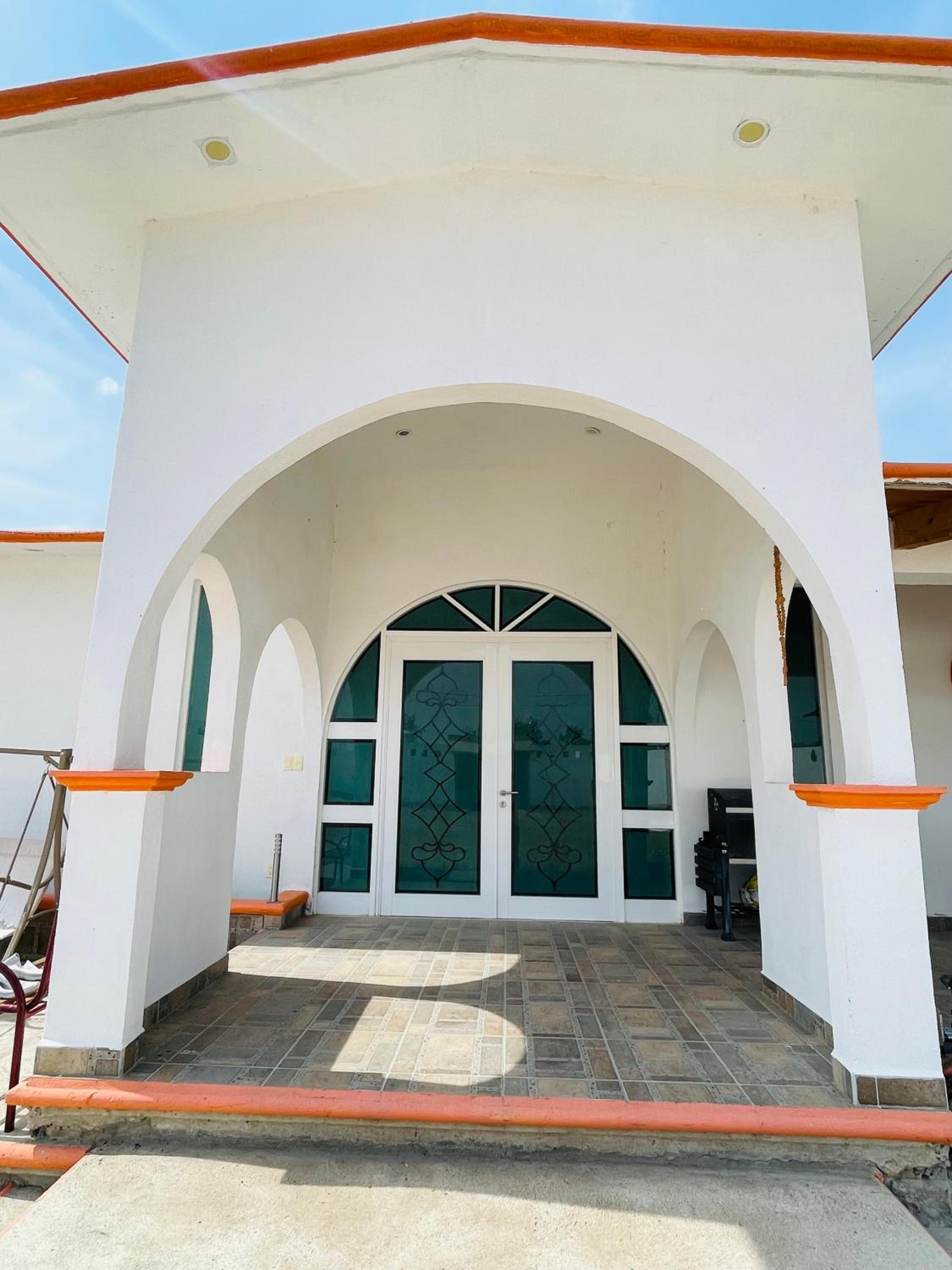 Three-Bedroom Villa photo 2