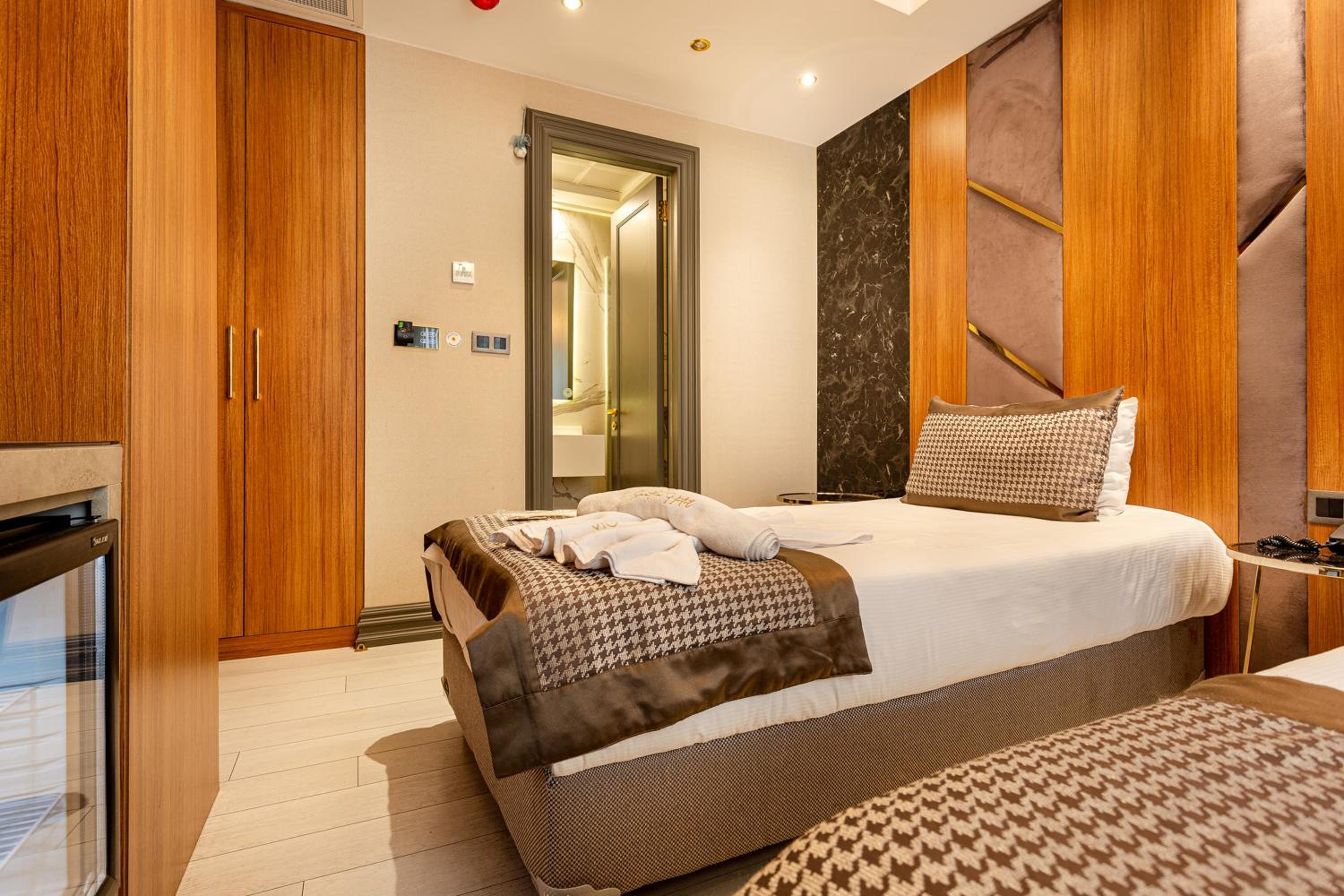 Standard Twin Room photo 3