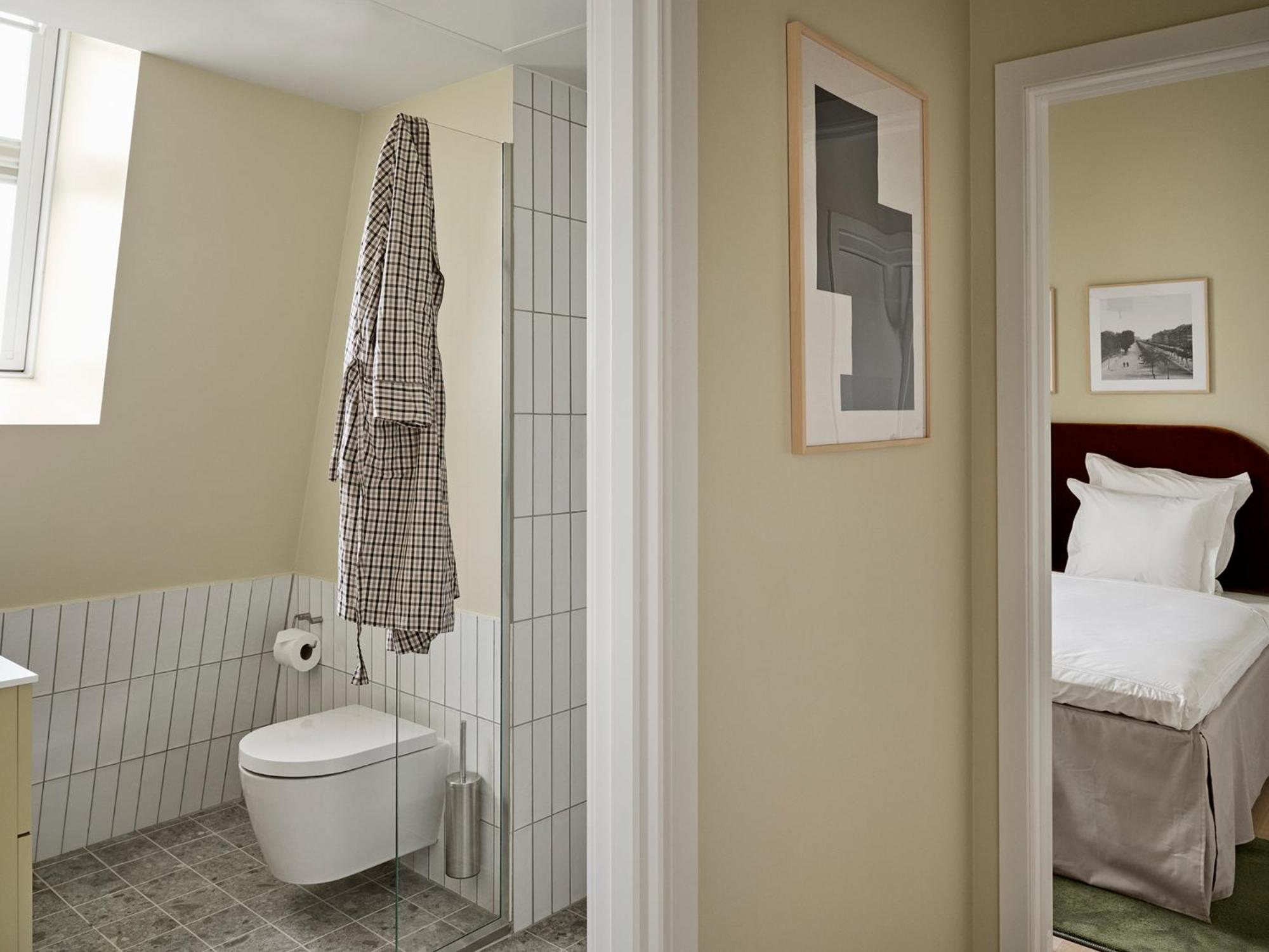 Two-Bedroom Apartment - Photo 8