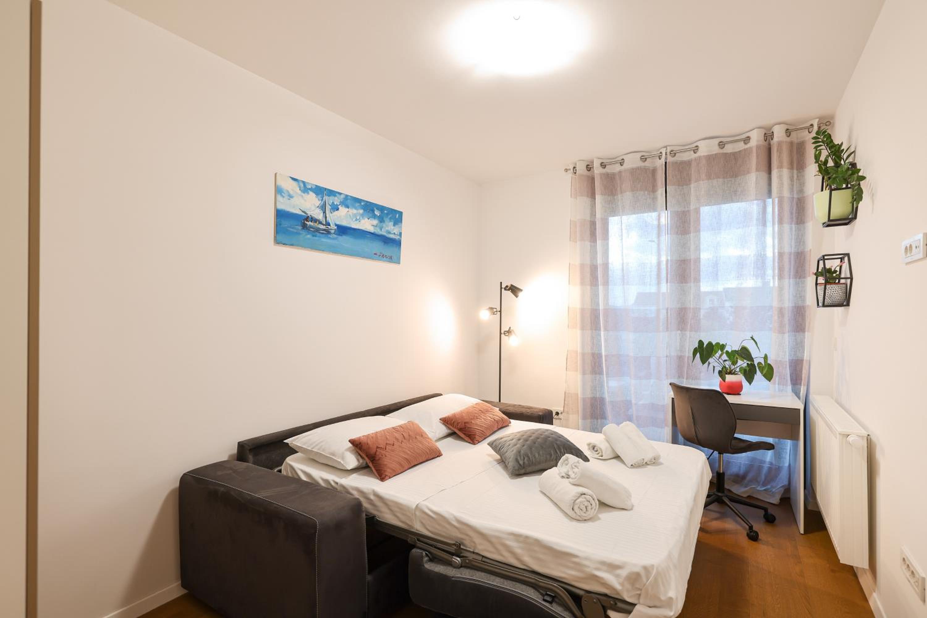 Three-Bedroom Apartment - Photo 77