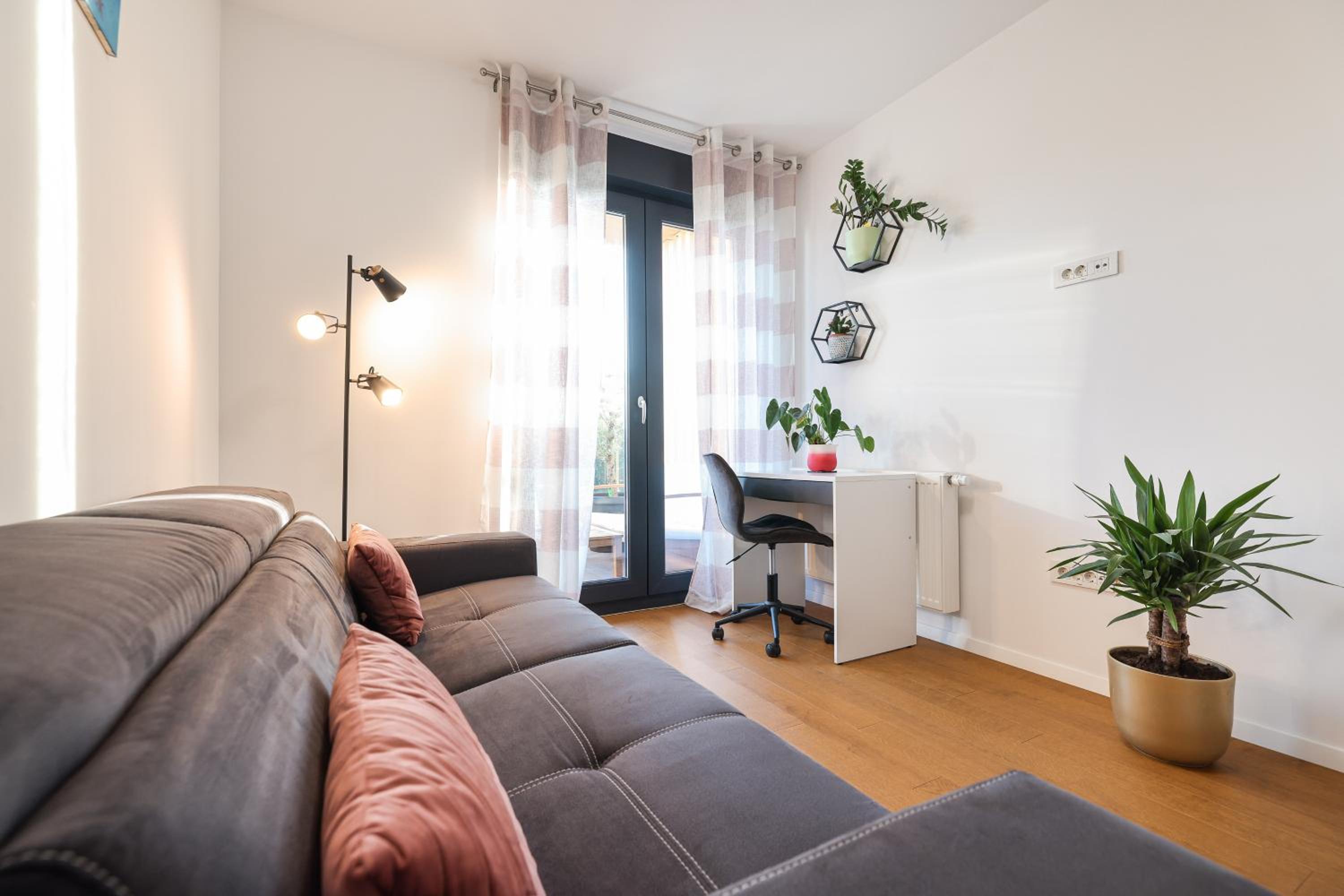 Three-Bedroom Apartment - Photo 74