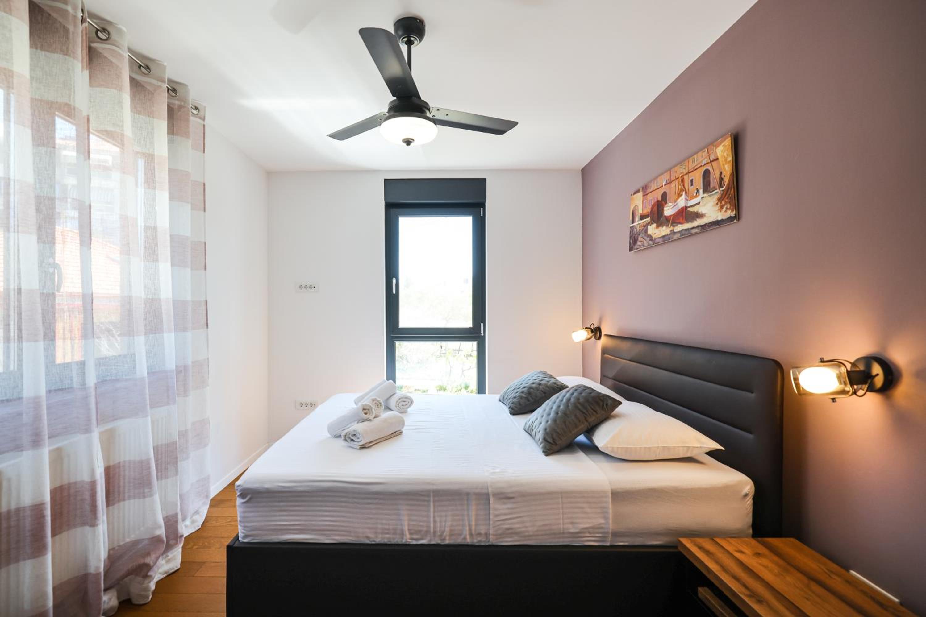 Three-Bedroom Apartment - Photo 59