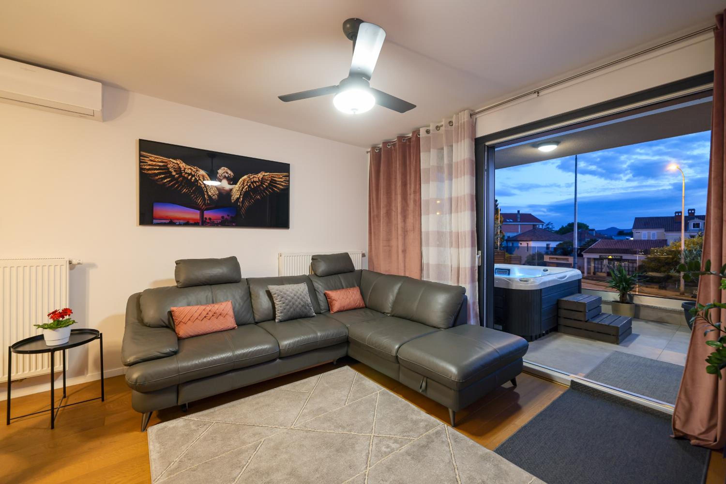 Three-Bedroom Apartment - Photo 35
