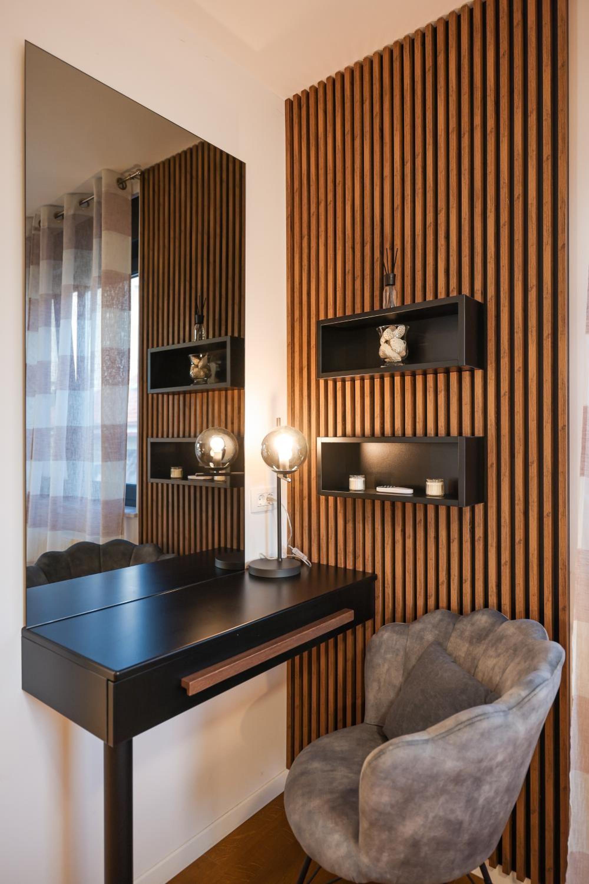 Three-Bedroom Apartment - Photo 15