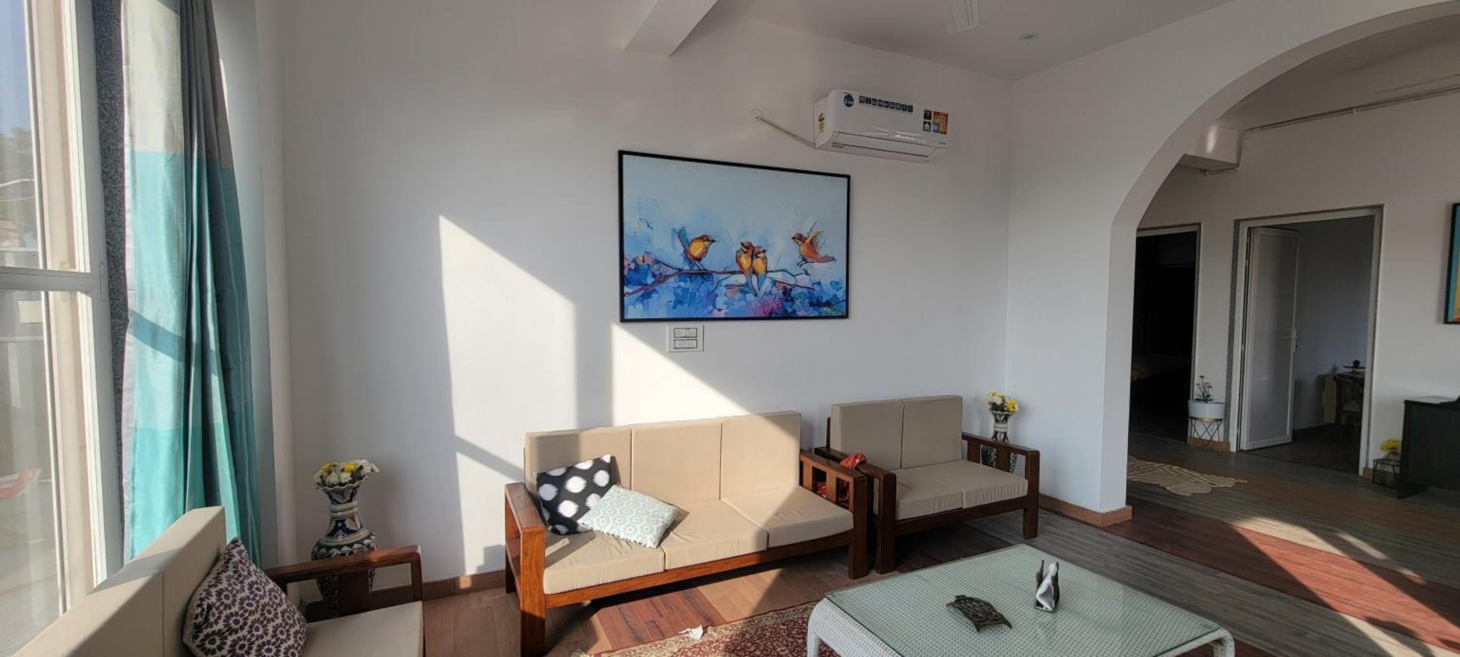 Villa photo 2