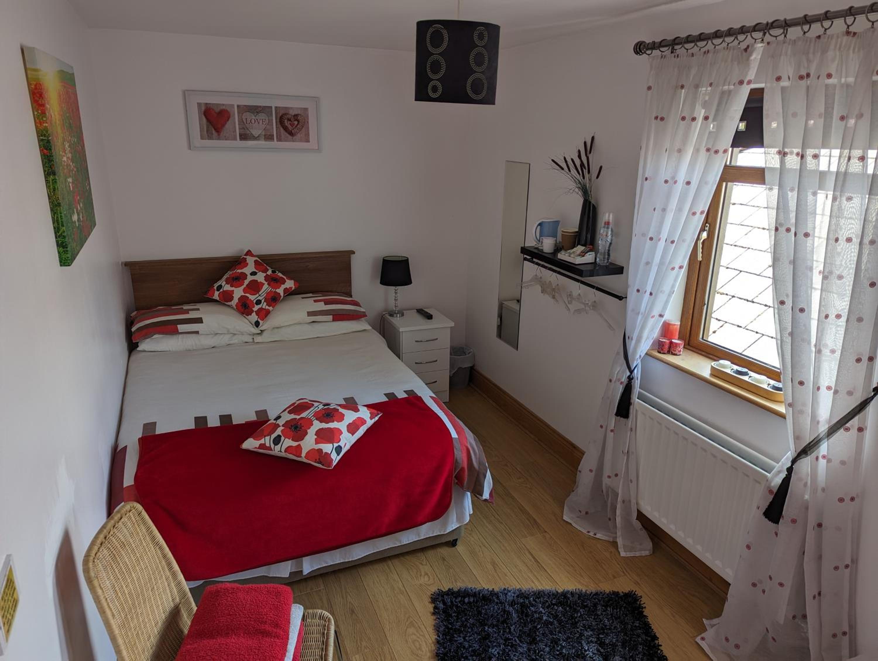 Double Room - Photo 2