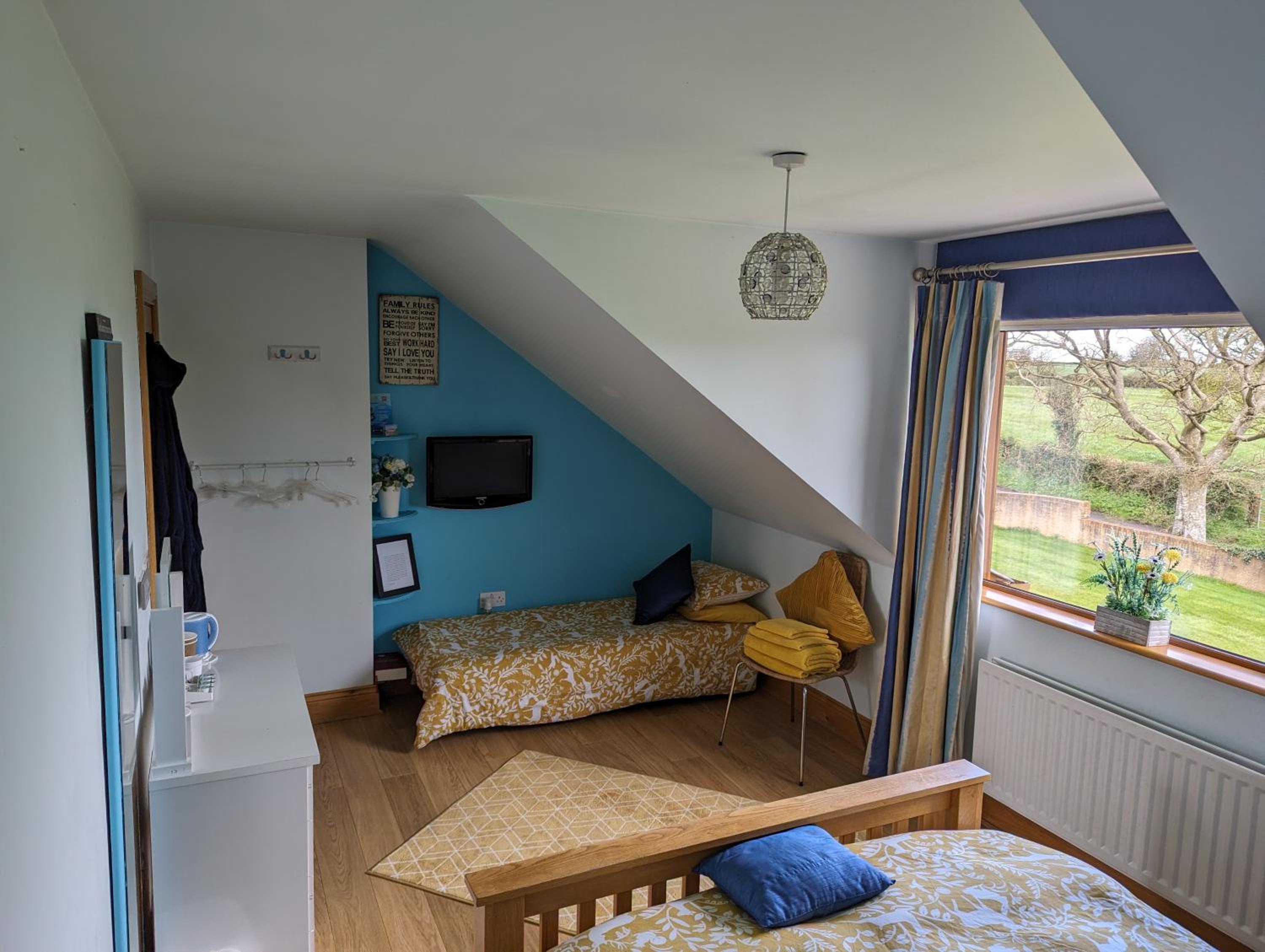 Double Room - Photo 5