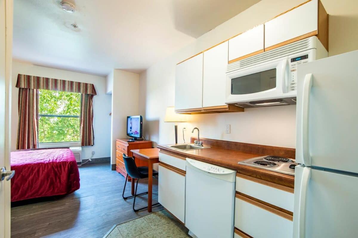 Apartment - Photo 3