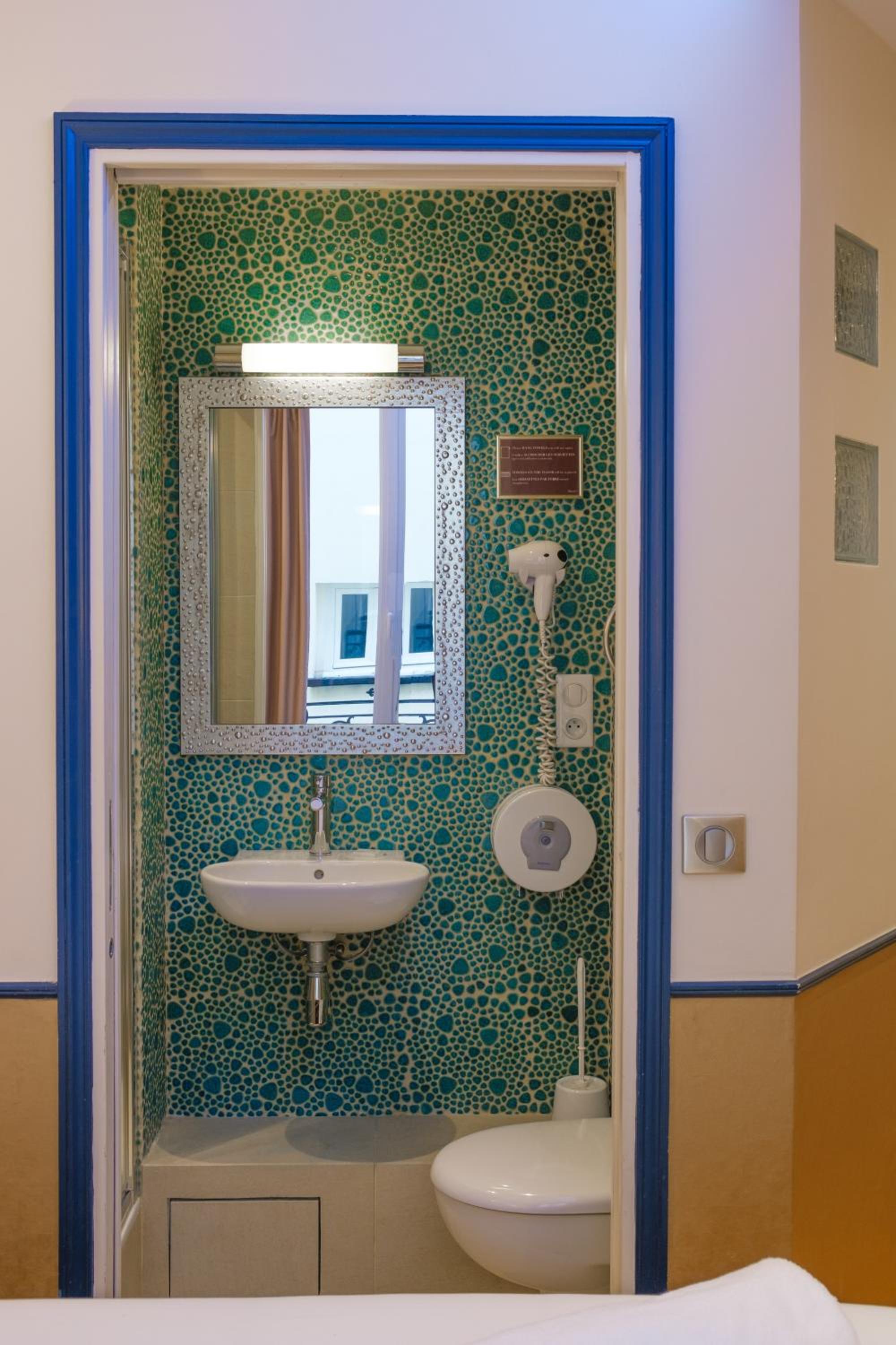 Double Room with Private Shower and Toilet
