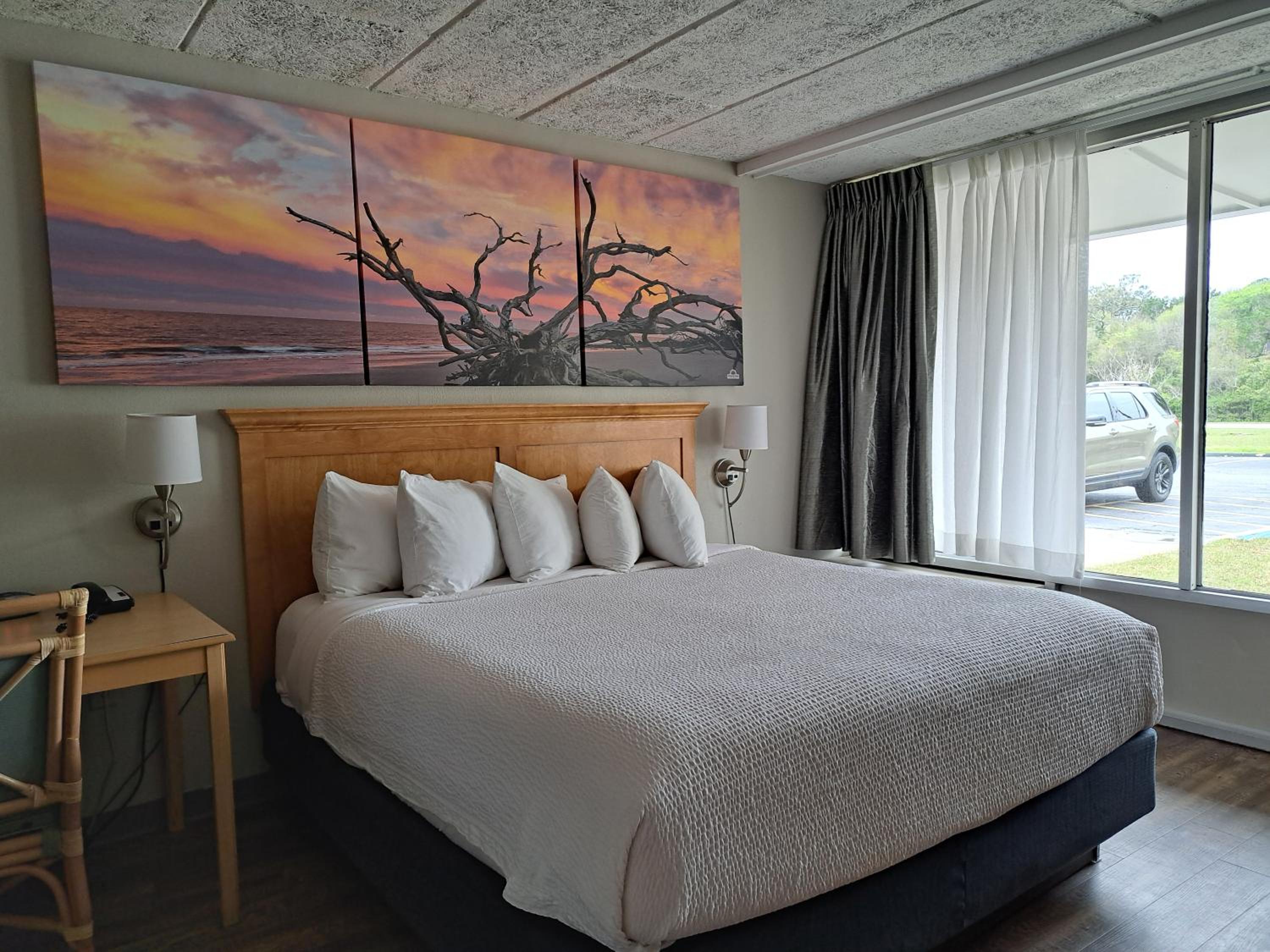 KING ROOM - DISABILITY ACCESS - Photo 4