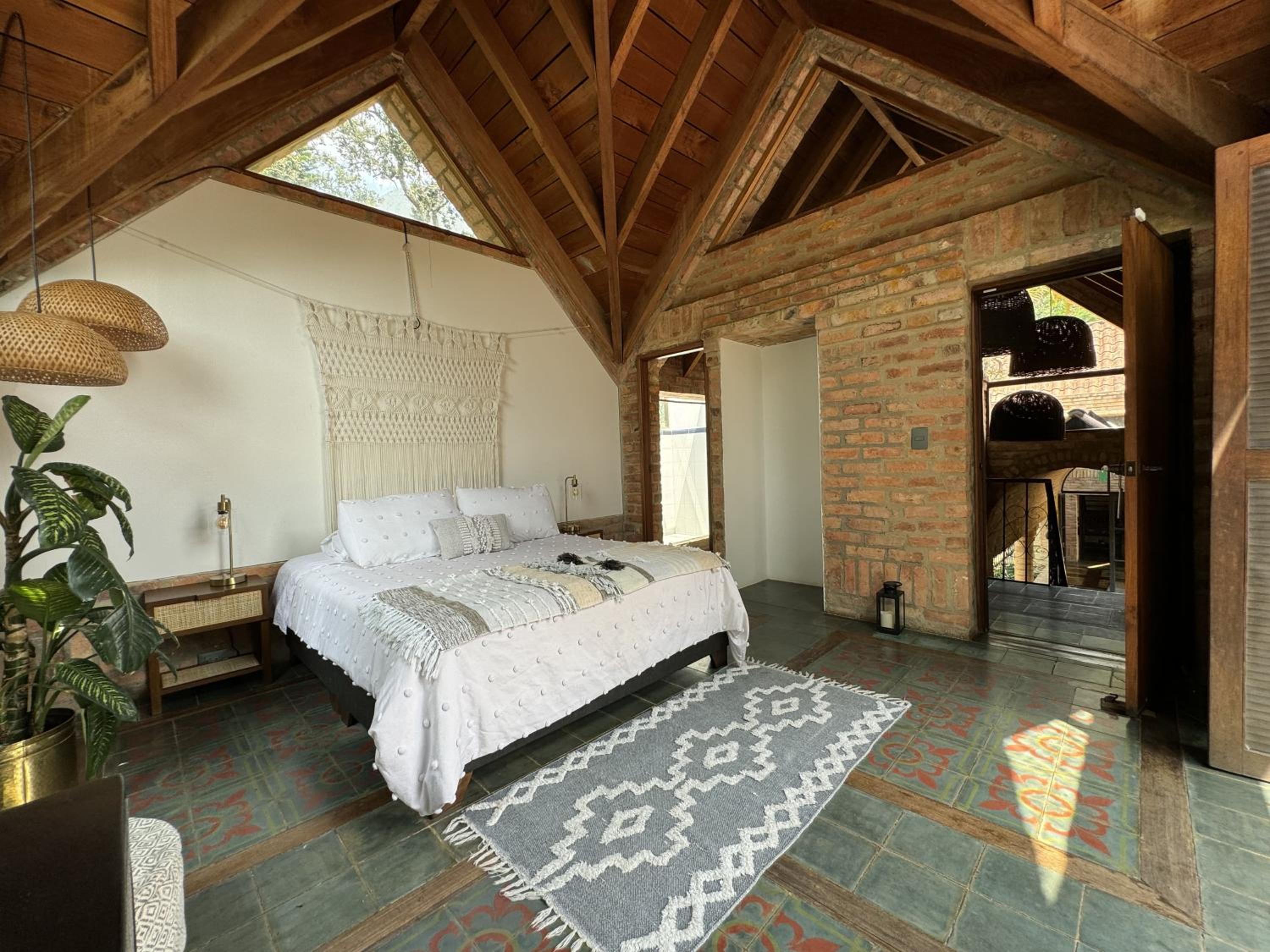 Deluxe Double Room with Balcony photo 3
