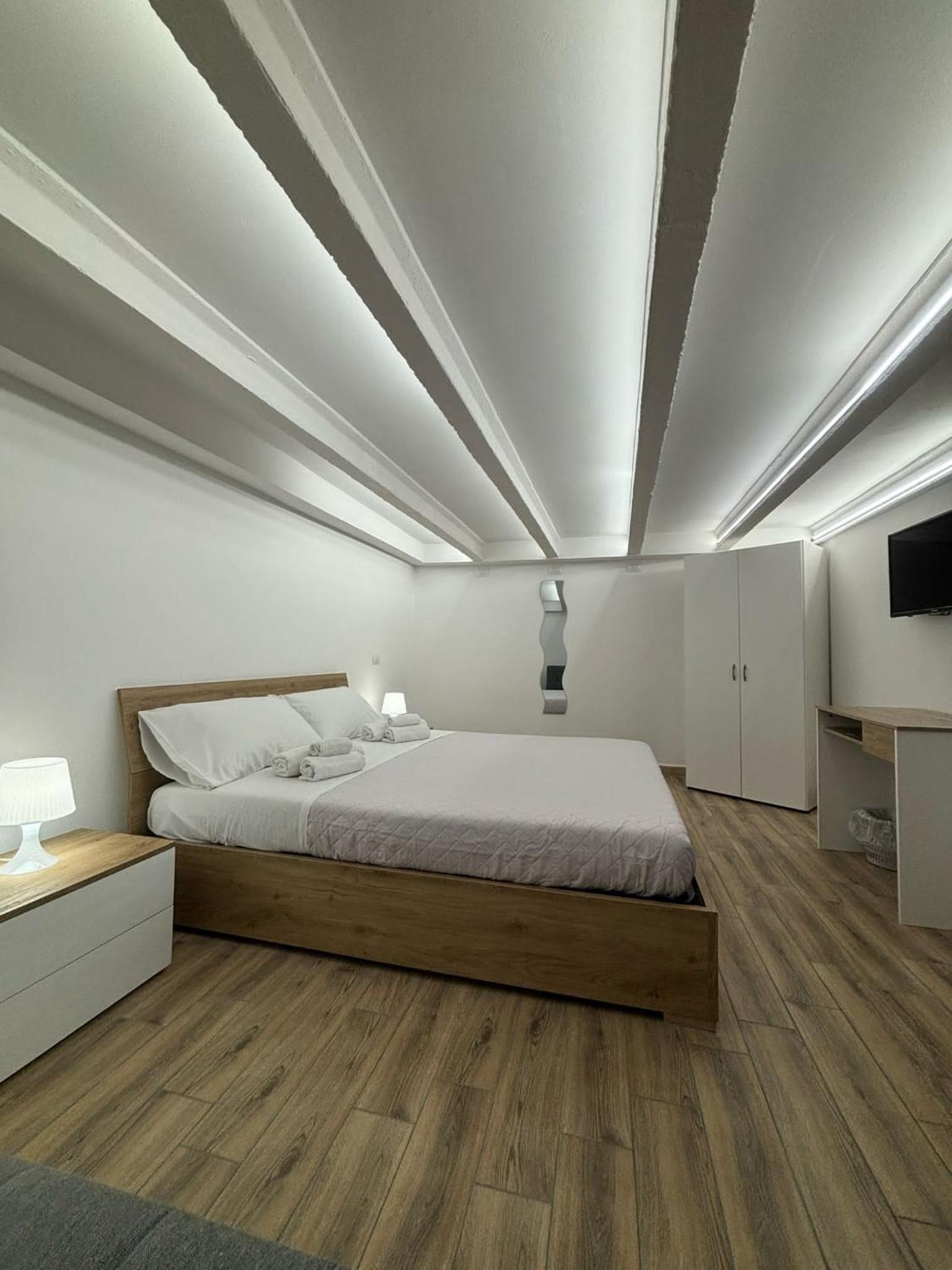 Double Room with Private Bathroom photo 2