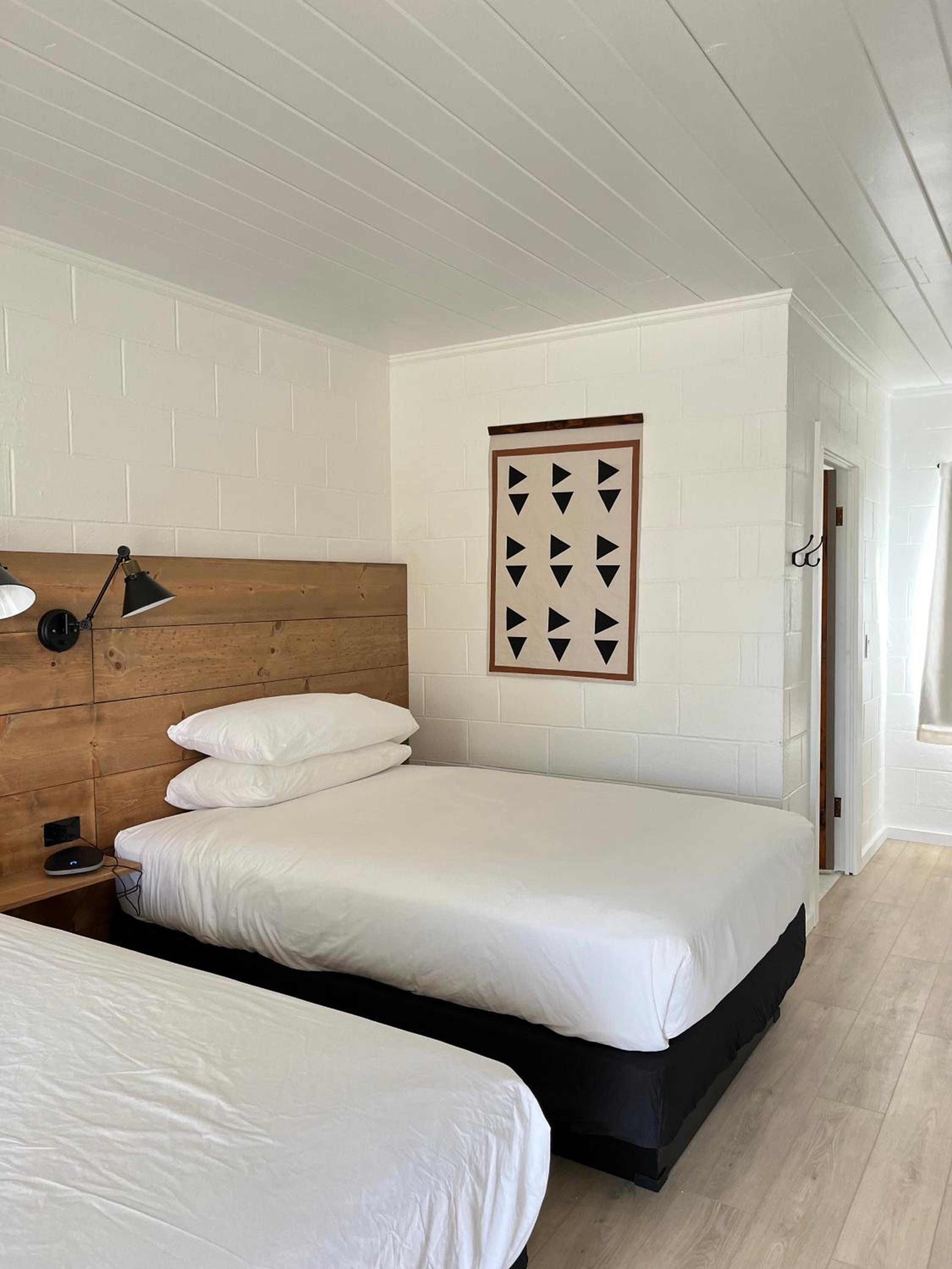 Deluxe Double or Twin Room - Photo 15