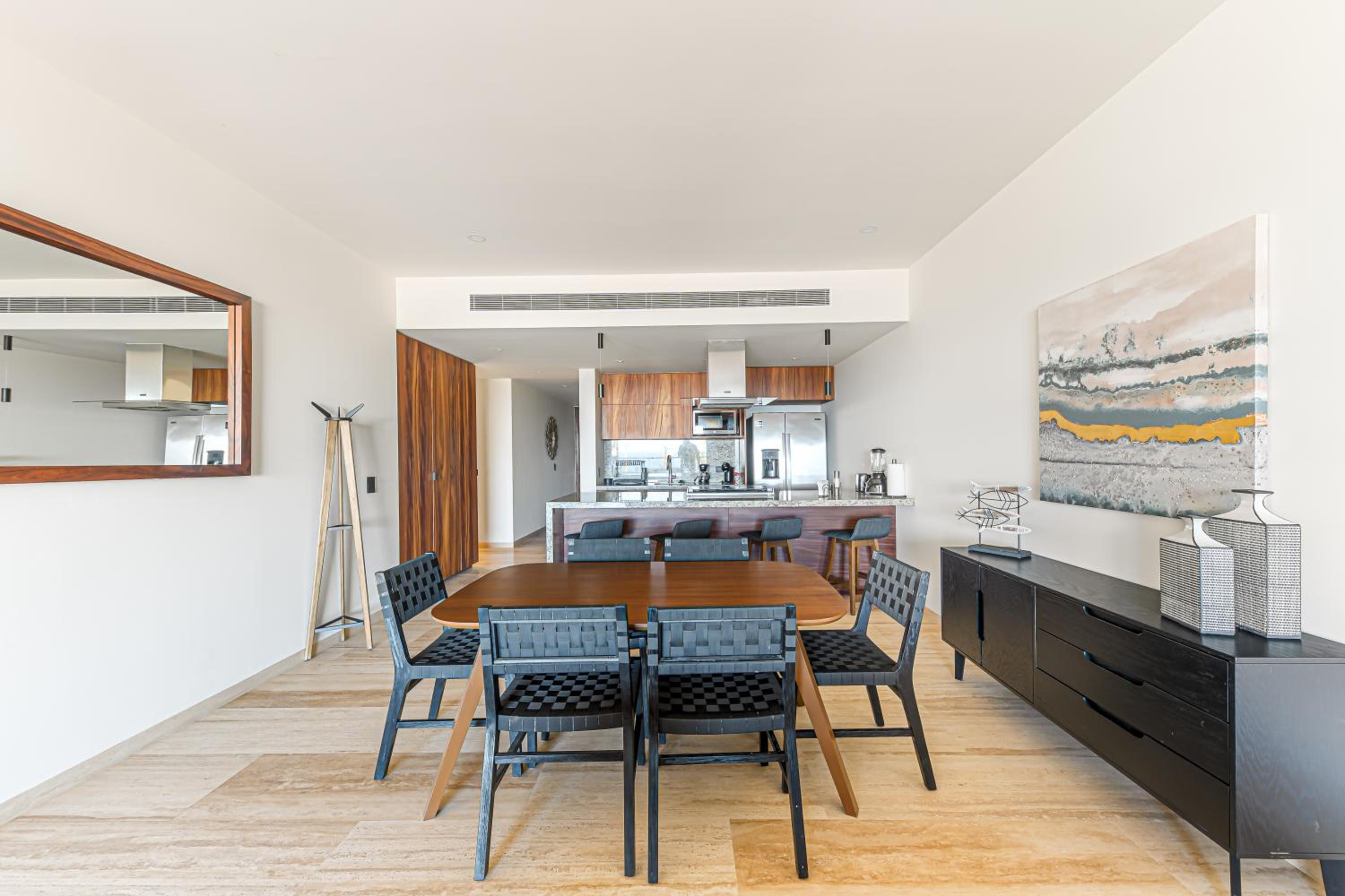 Apartment with Sea View - Photo 7