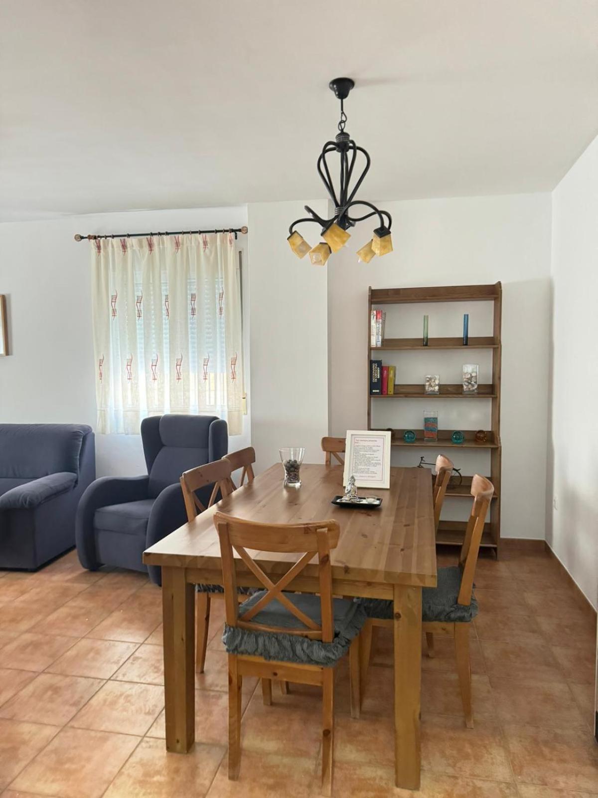 Four-Bedroom House photo 2