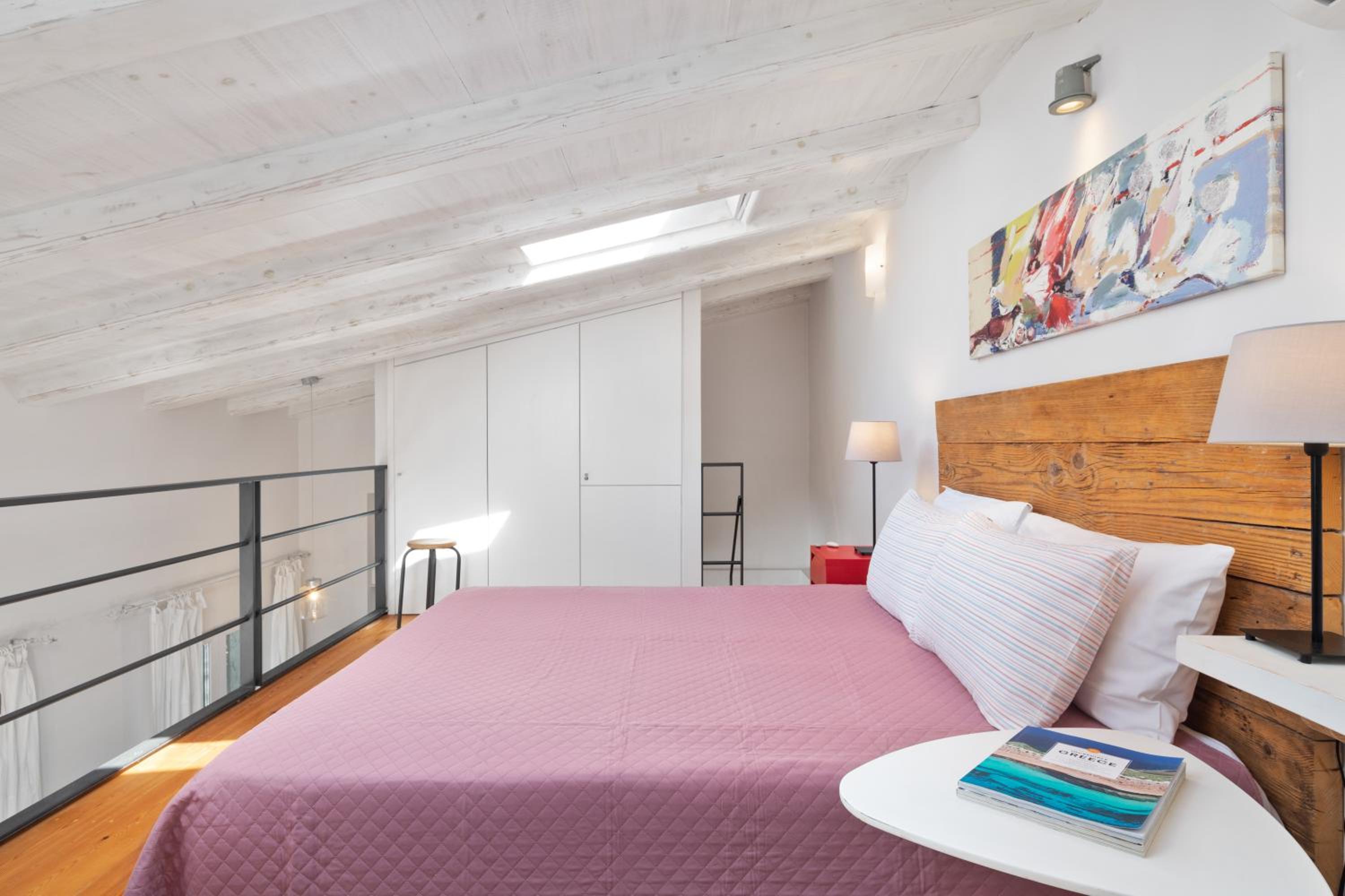 Studio Apartment photo 3