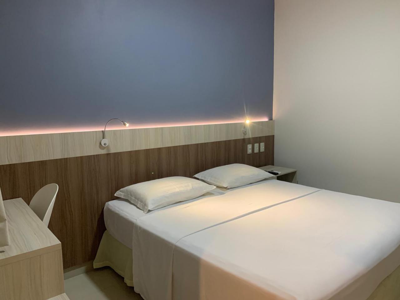 Standard Suite - Photo 2