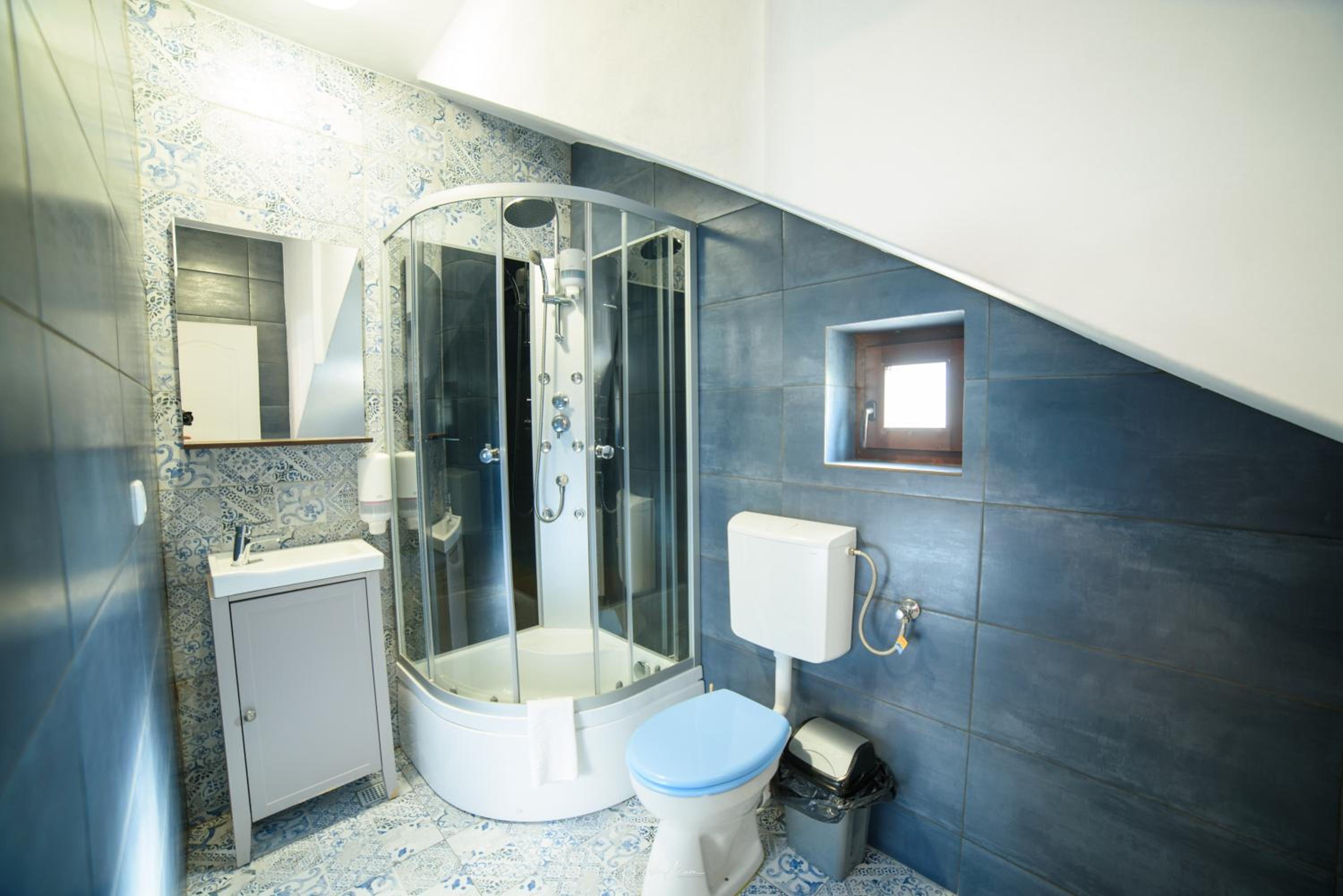 Double or Twin Room with Balcony photo 2
