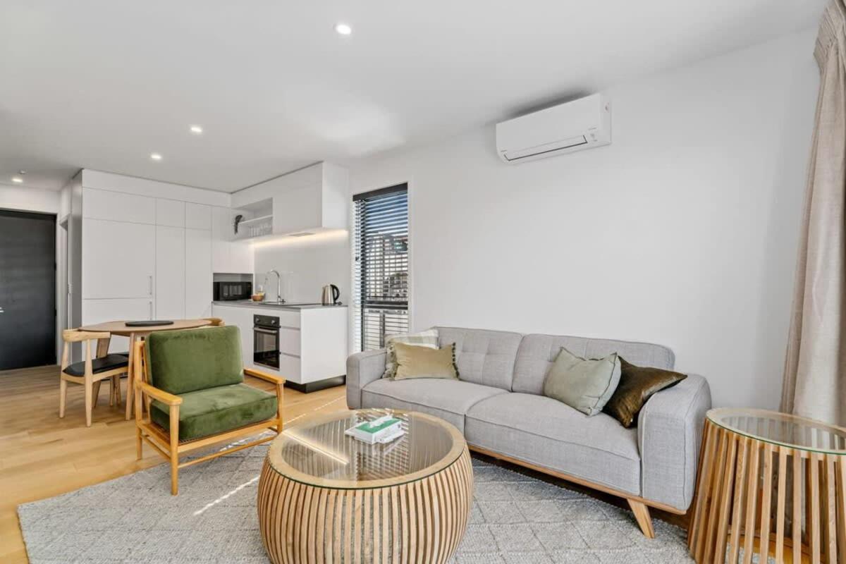 Apartment photo 2