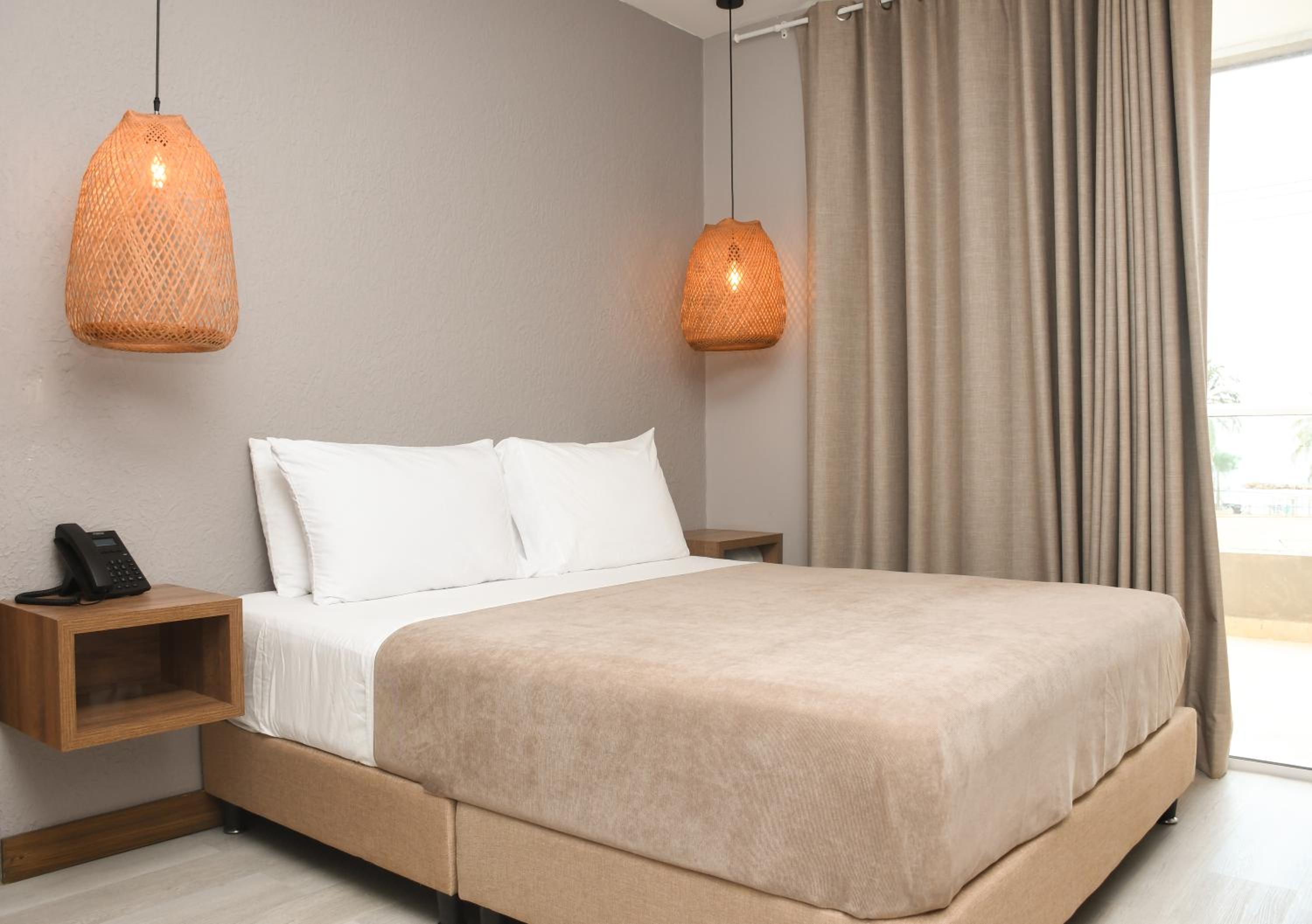 Queen Room with Sea View photo 1