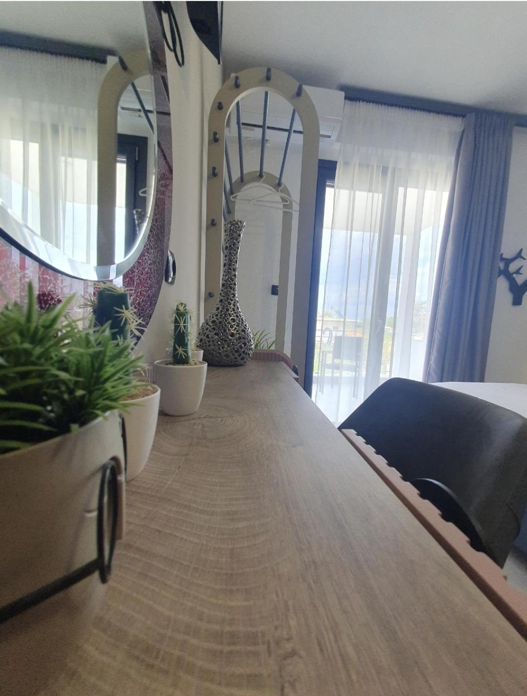 Luxury Triple Room
