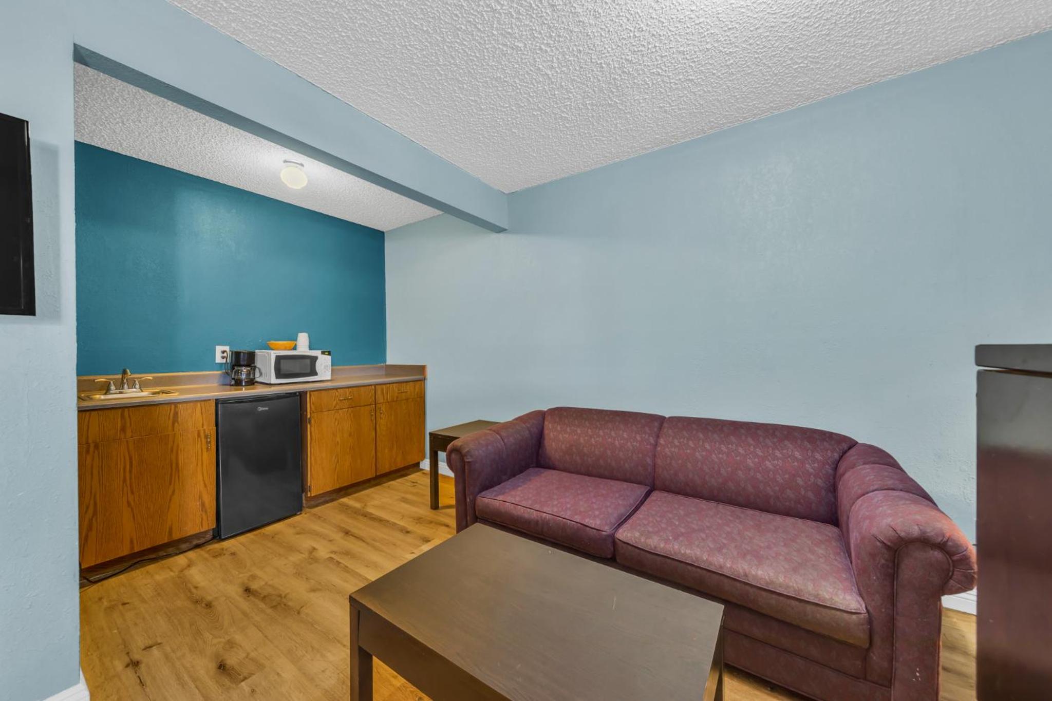 King Studio Suite - Non-Smoking - Photo 1