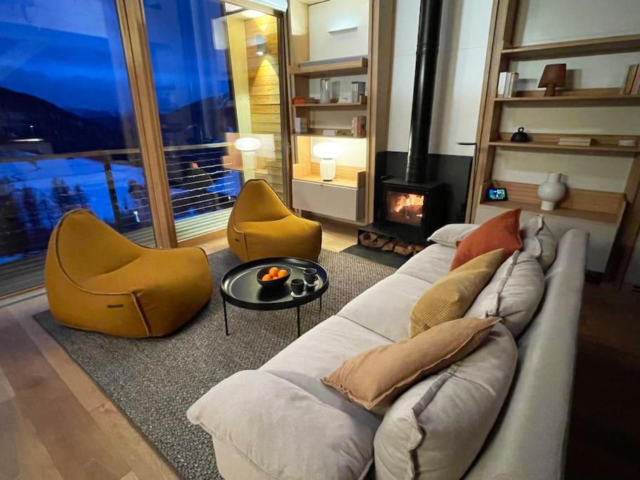 Three-Bedroom Villa photo 1
