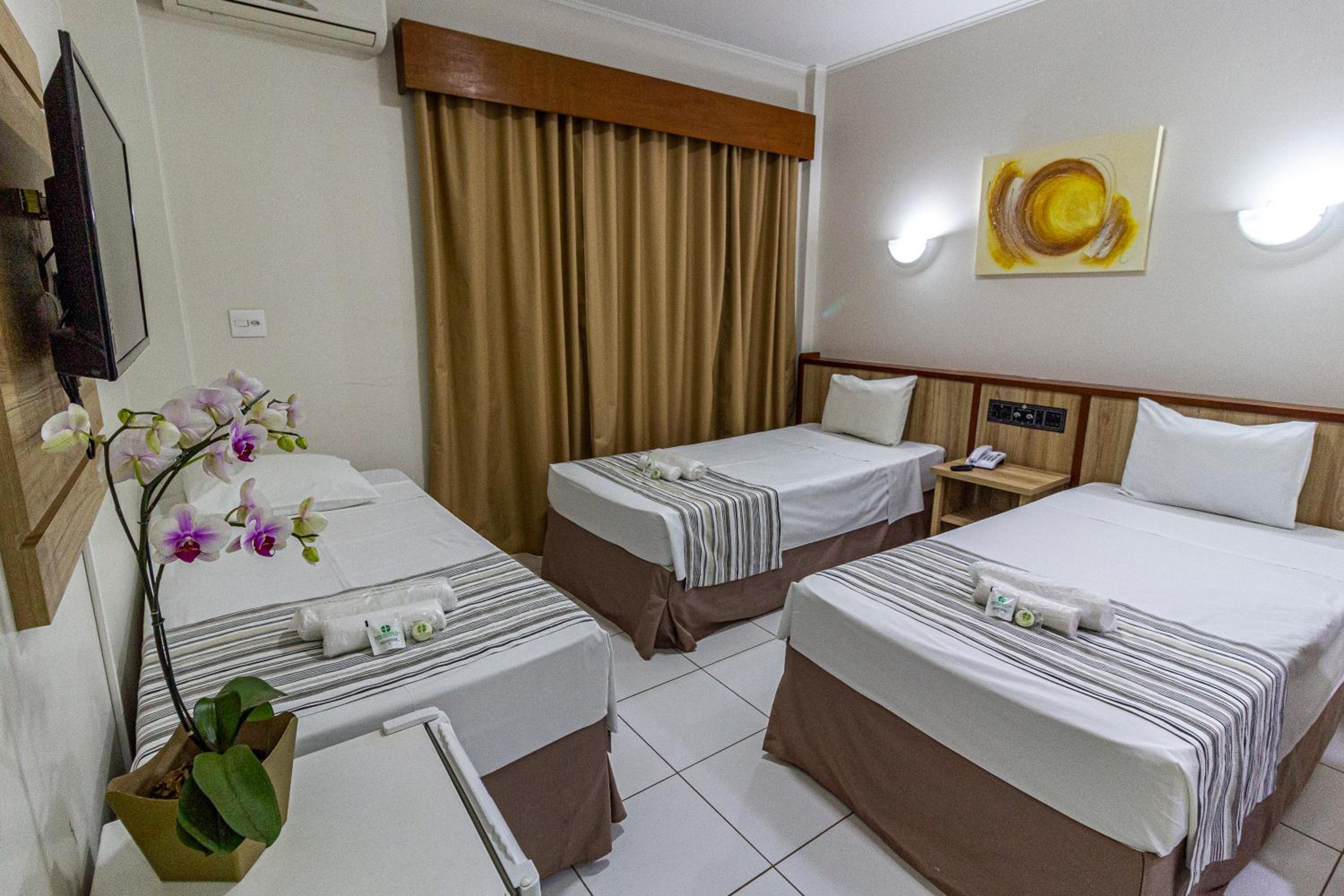 Standard Triple Room - Photo 2