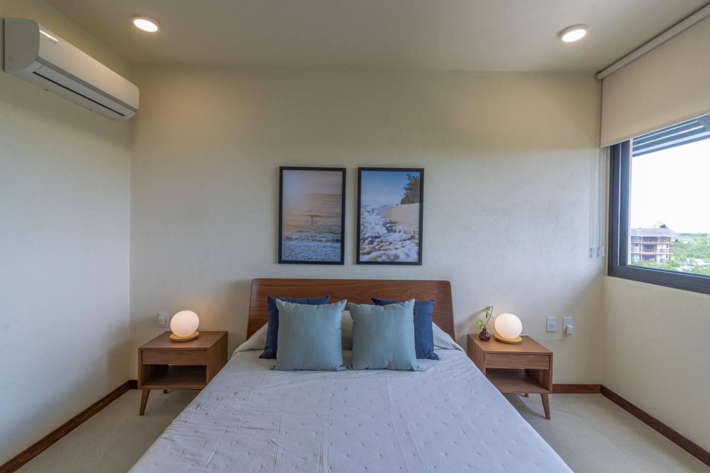 Apartment with Sea View photo 1