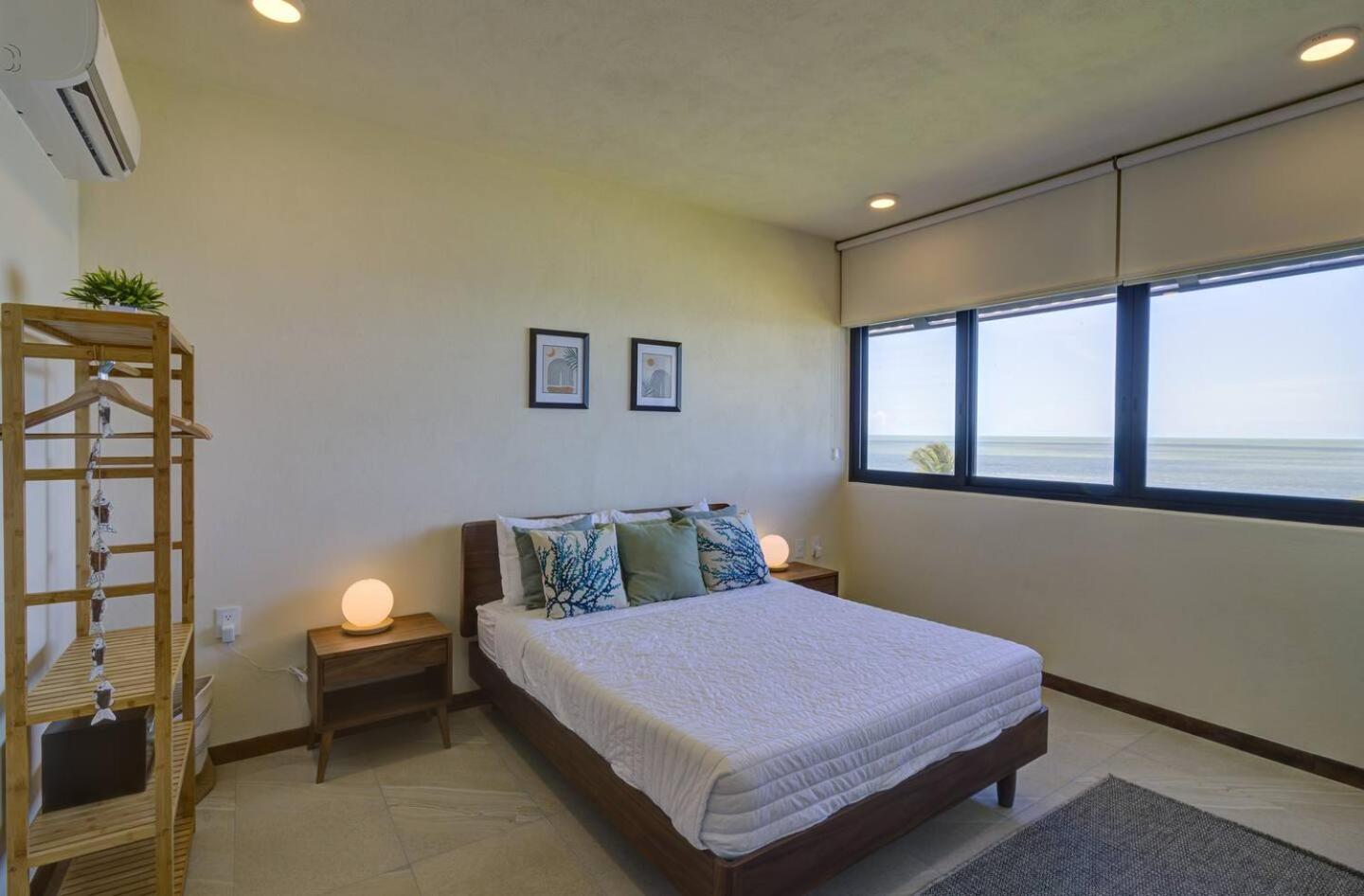 Apartment with Sea View photo 1