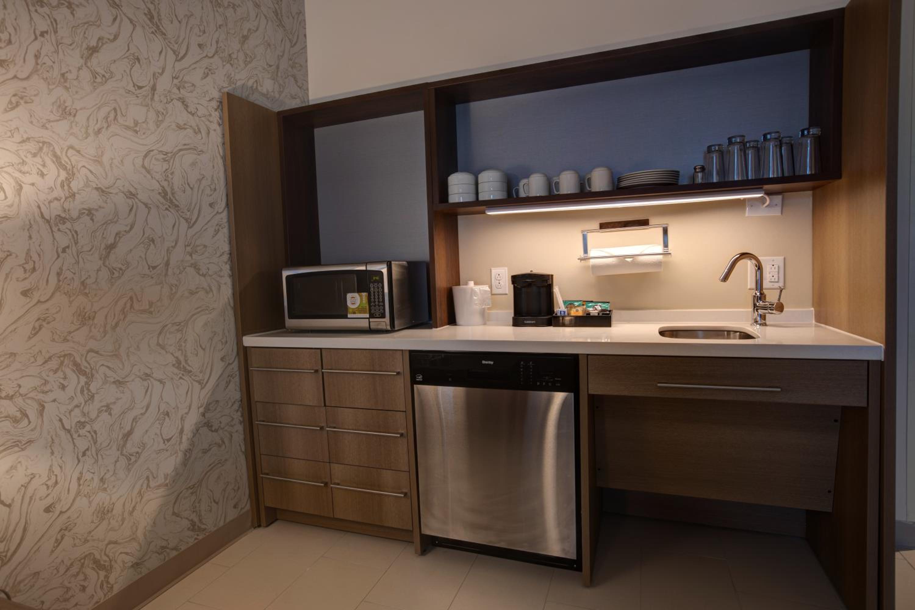 King Studio Suite - Hearing Access/Non-Smoking - Photo 4