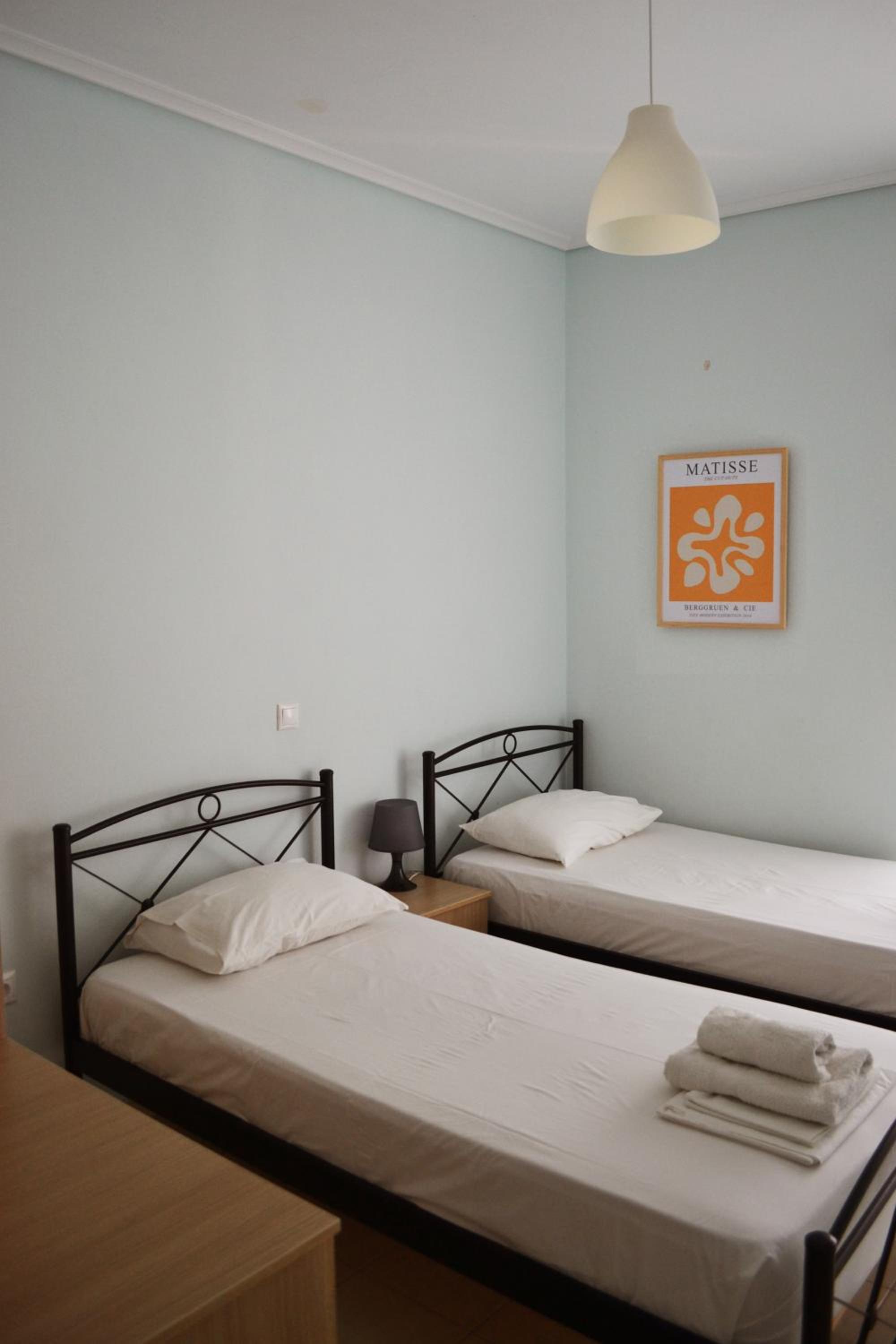 Twin Room with Balcony and Mountain View