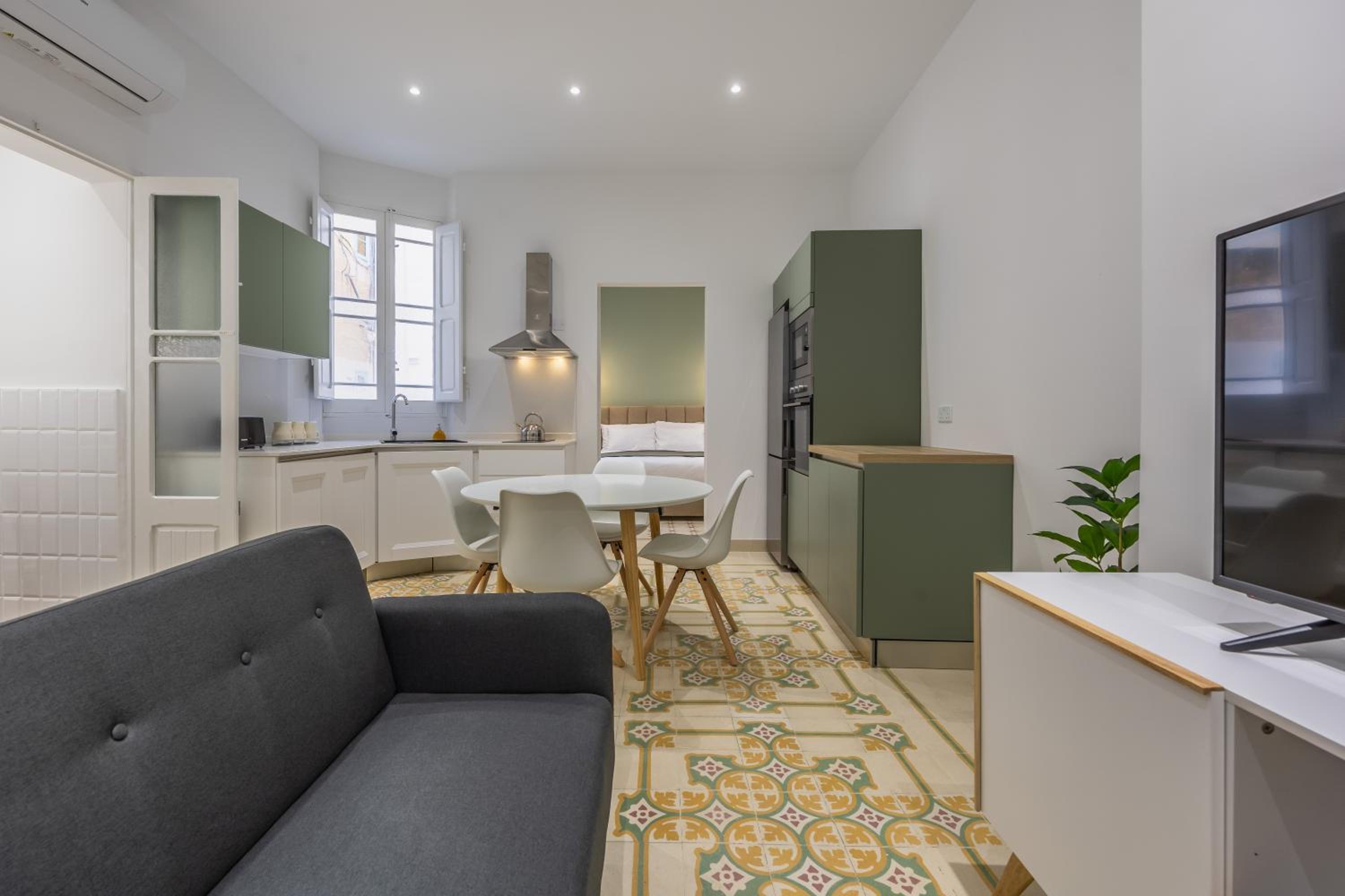 One-Bedroom Apartment
