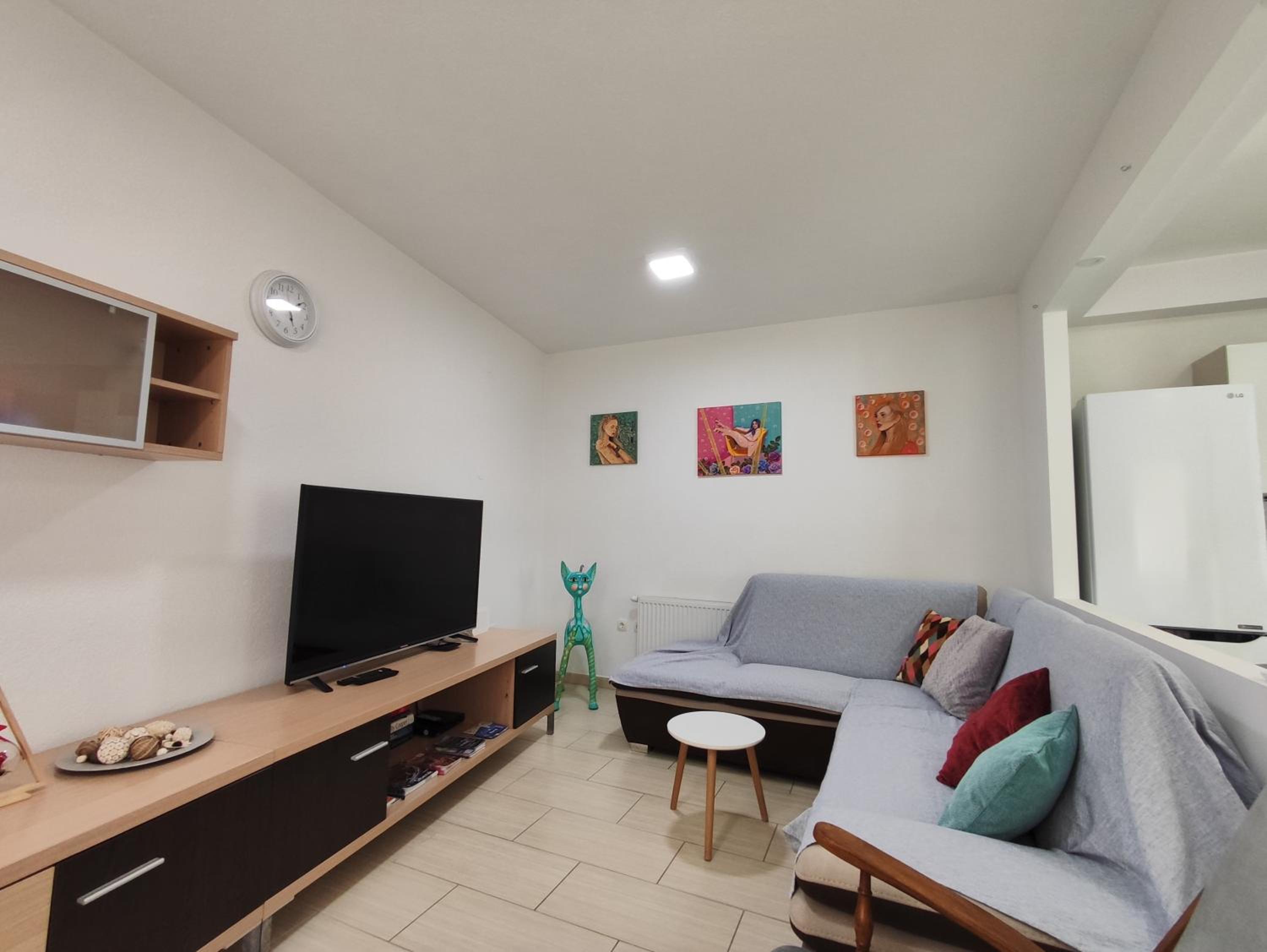 Two-Bedroom Apartment - Photo 25