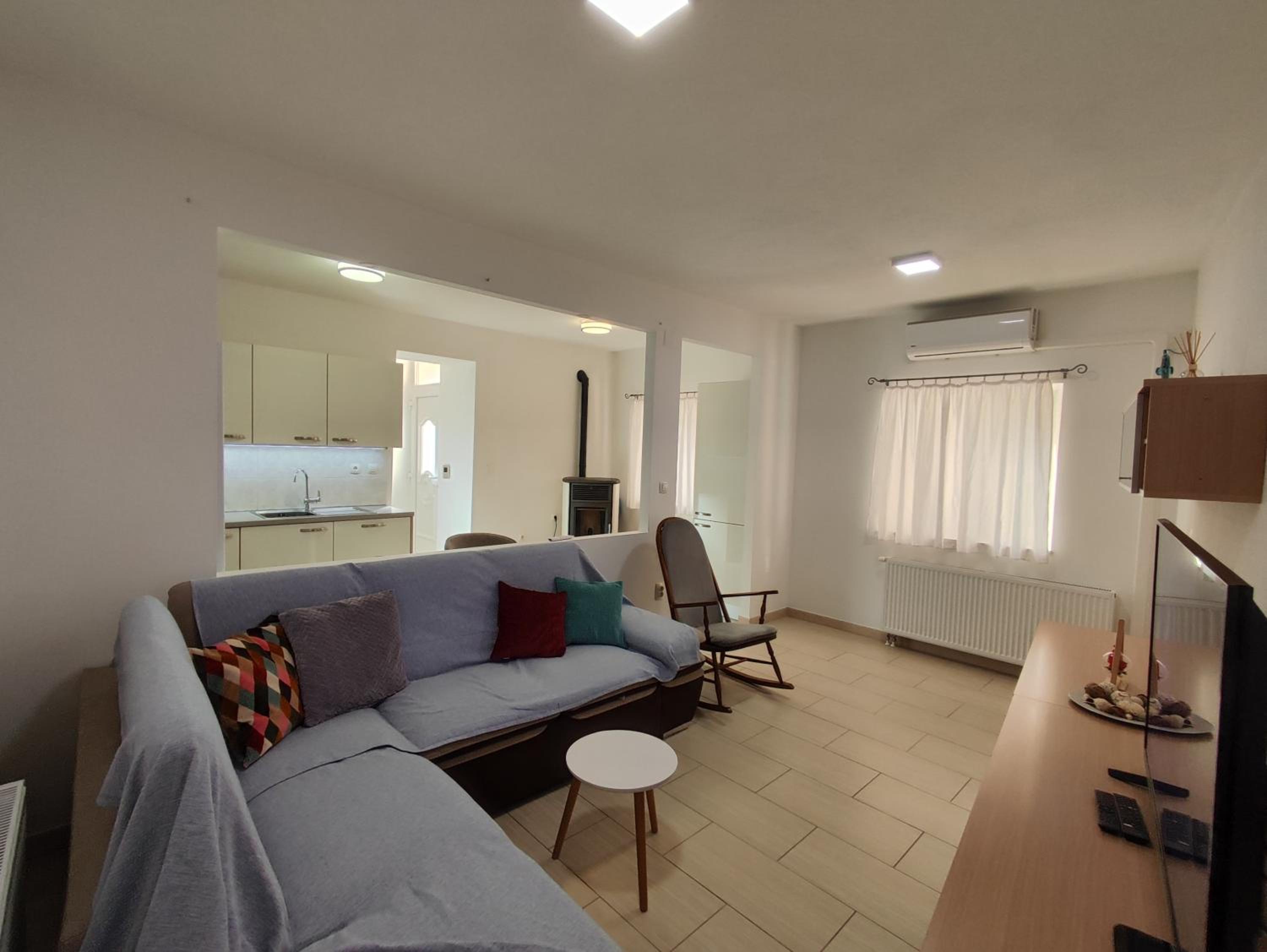Two-Bedroom Apartment - Photo 6
